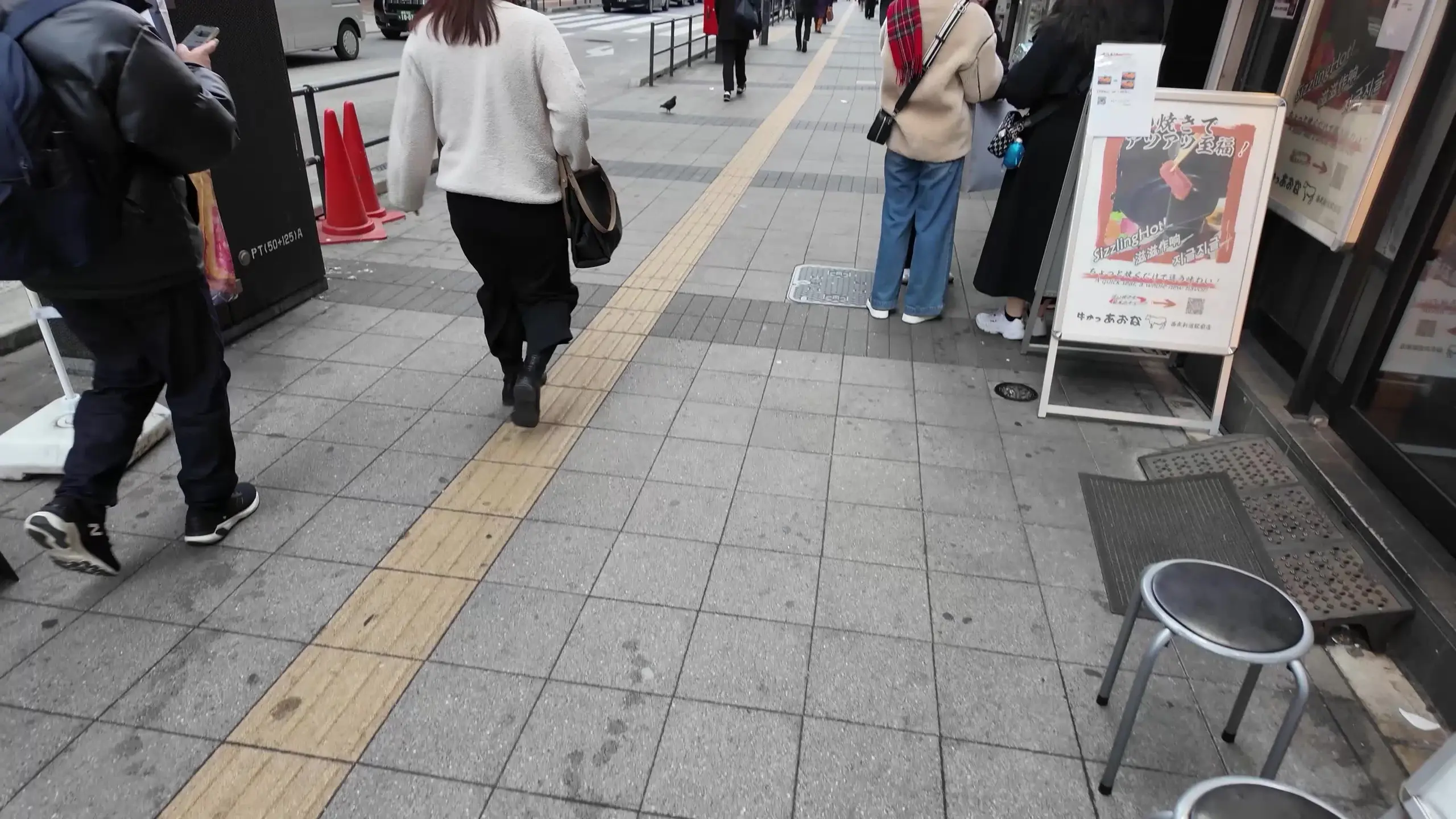 渋谷くん「芸能人並みのルックスなのに実は"M男をいじめる"のが好きなドSかつ"腹パン"が好きなドM"というスイッチャー淫乱美女。 今回はメンエスで鍛えられたフェラと騎乗位」の投稿サムネイル