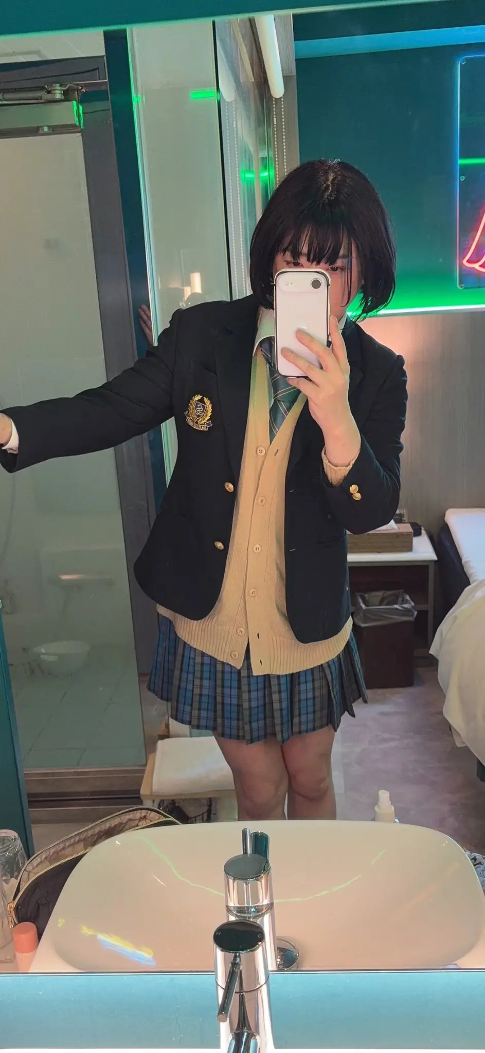 葵みおぴ♂プランセール12日まで「赤チェと青チェどっちが好き！？」の投稿サムネイル
