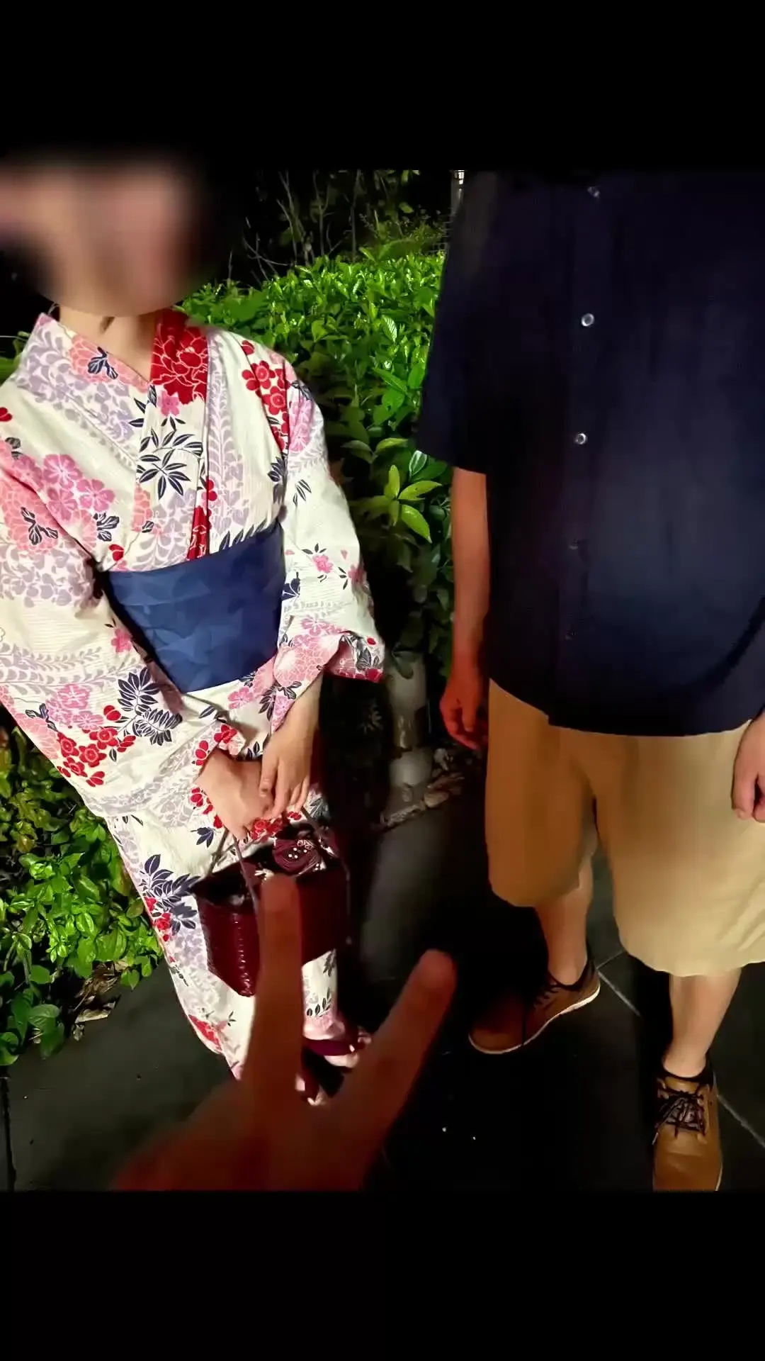 貴方の大切な彼女を寝取ります【リアル素人カップル限定】「花火大会でコンビナンパして浴衣姿の大学生をナンパしました☺️！！」の投稿サムネイル