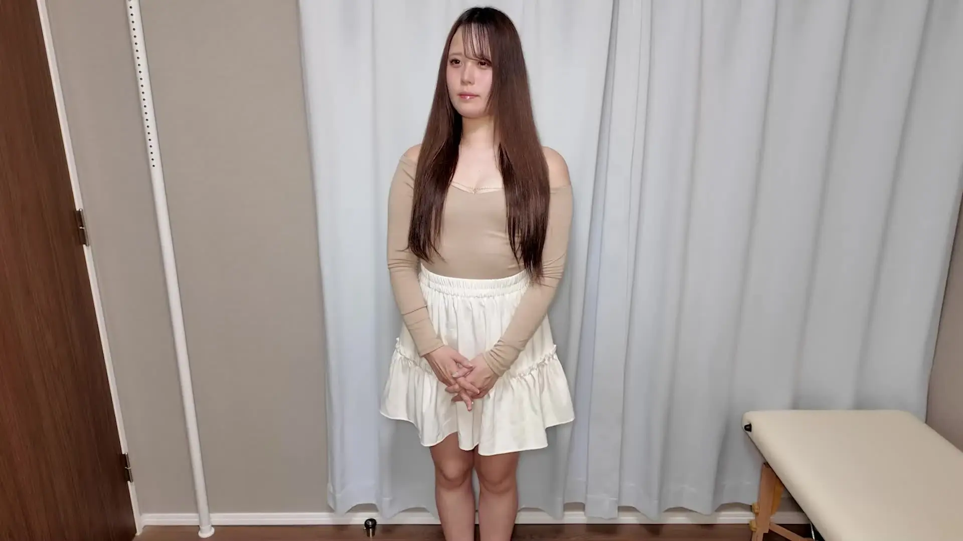 整体サロンかみのて「今回のモニターさん：湖南ももさん 病院で医療事務勤務のももさん。色白のとても美人さんで喋り方や佇まいに清楚感があります。 通常整体。とても綺麗なお顔を眺めながら」の投稿サムネイル