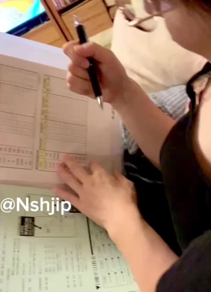 ♡復活♡D&M妻好き「愛妻M💕胸元UP❤️ 塾料金💰の話しをしています😊 短いので後半はスローバージョン📹💓」の投稿サムネイル