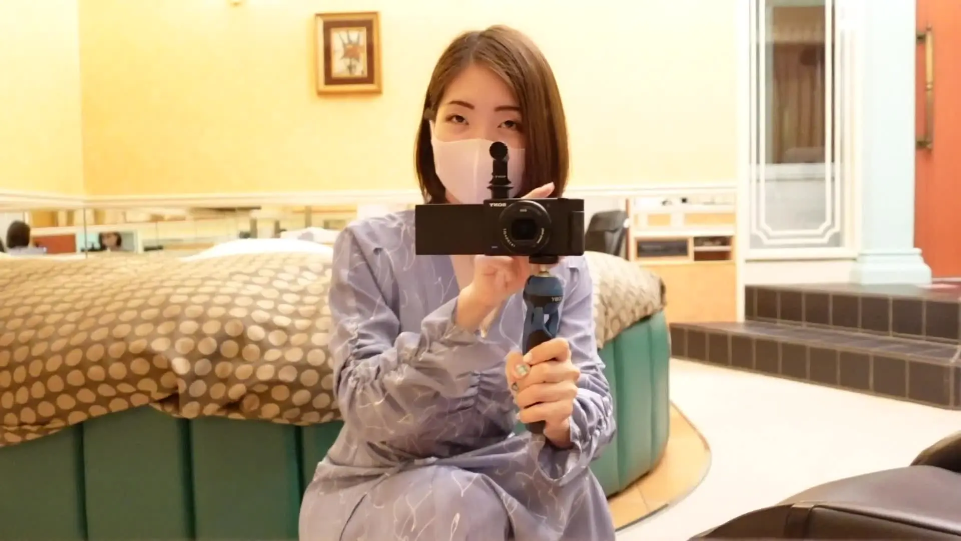 しろねこみゃあこ【野外露出ガチャ開催中⚠】「🐈前代未聞！？回転ベッドオナニーで悶絶絶頂💓鏡越しの痴態を大公開///🐈」の投稿サムネイル