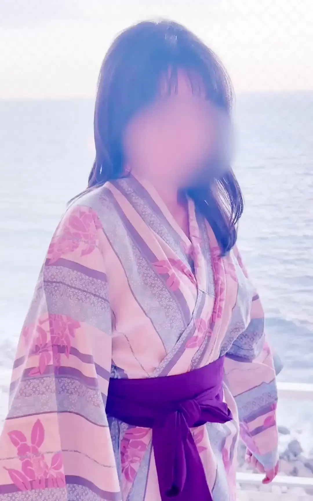 人妻 れいな - コスプレ生中出し「れいの浴衣姿💕」の投稿サムネイル
