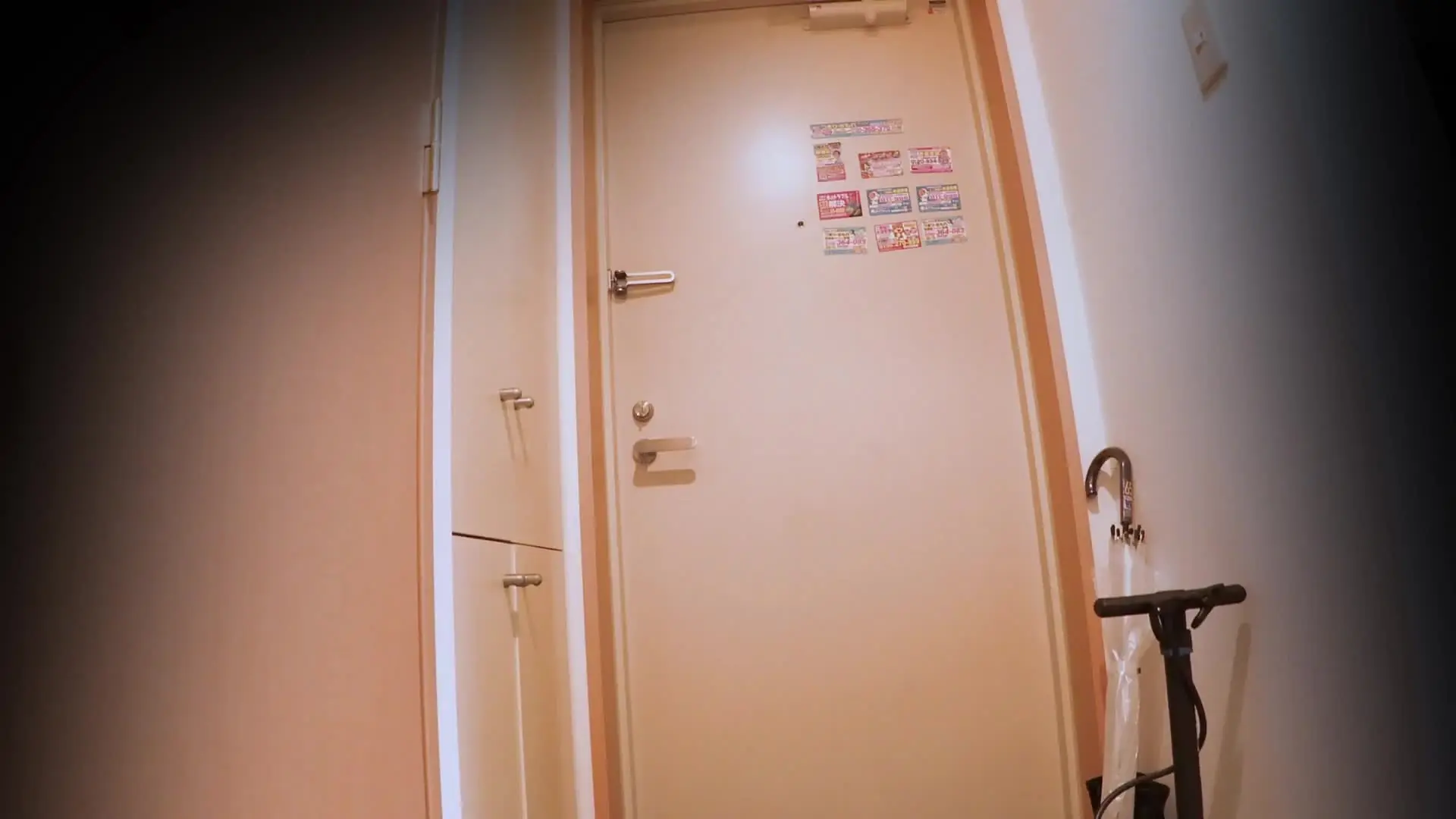 暗黒王子 zzzgirlxxx「とある女の自業得 むちケツ乳輪女 脛男から新しい動画が届いた。今回のターゲットもデリヘル嬢だった。 今回のデリヘル嬢、脛男に聞かれて答えていたがHカップだそうだ」の投稿サムネイル