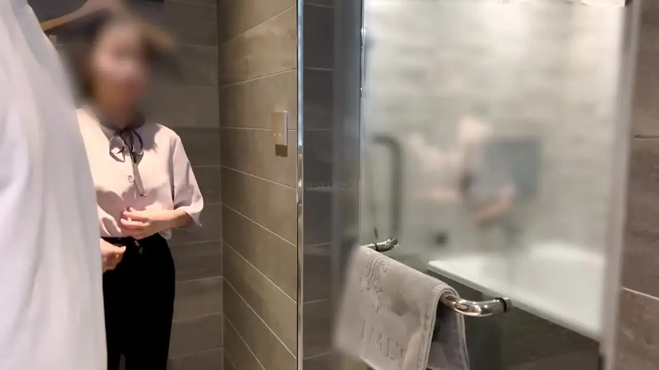 やすけ/綺麗事無しの素人リアル「関西から遥々遠征に来てくれた女子大生Mちゃん19歳。現在2年付き合ってる彼氏とラブラブなMちゃん。しかし、今の彼氏以外の経験が無く、他の男性のセックステクに興味」の投稿サムネイル