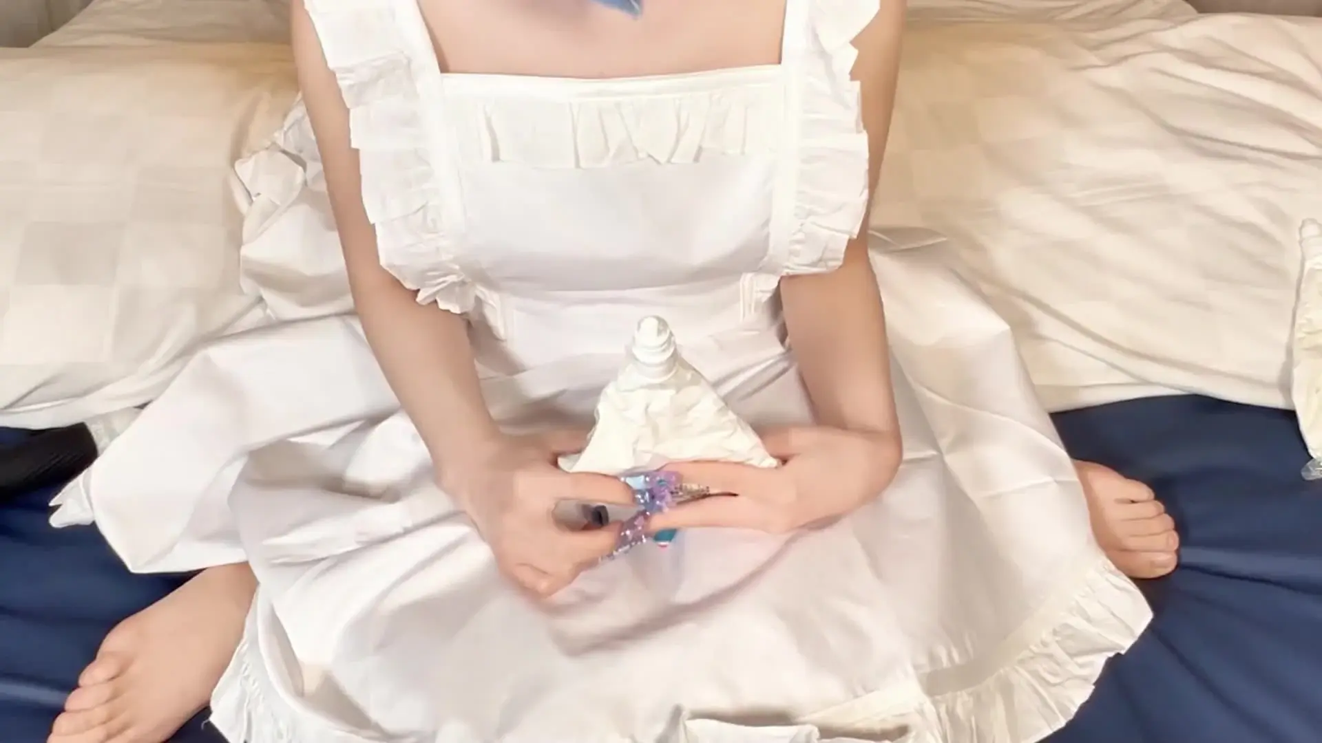 氷菓しずく「おまんこトロトロ悶絶アクメ🍰生クリームたっぷりのしずくを召し上がれ🍰」の投稿サムネイル