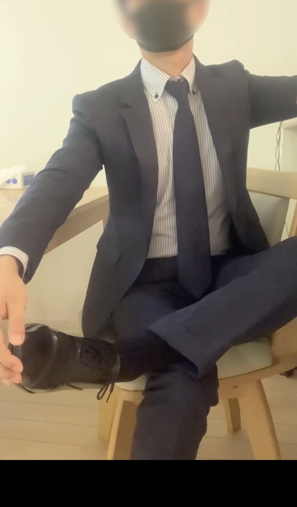オンラインミーティング終わりました。 Just finished an online meeting. sample 1