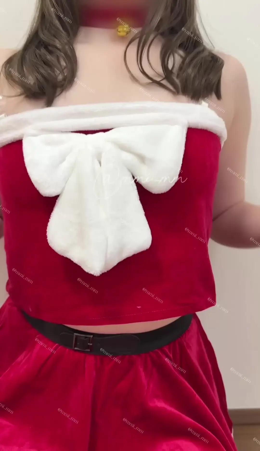 mimiたん🪽「サンタコスで陥没乳首をカリカリ/// ビクビクなるたびに鈴が鳴ってます🛎️」の投稿サムネイル