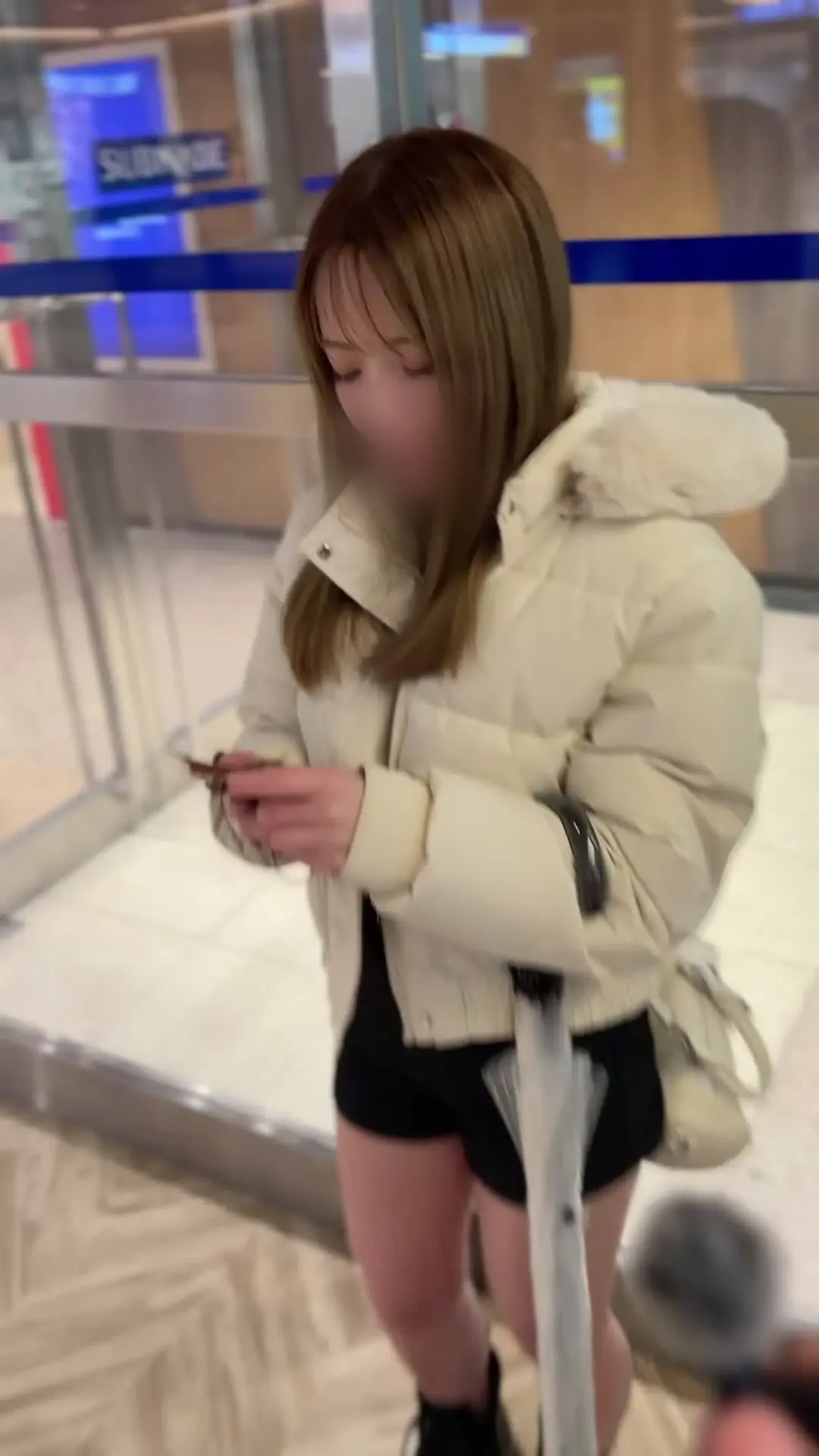ヱロ動画【買取】ってイイですか？「No.8 キャバ嬢の枕ハメ撮り⚠️この子のお客さんだった人は胸ｸｿ動画になるかもしれないので、見ないでください。」の投稿サムネイル