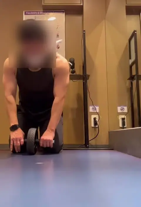 ひざコロ💪🏽 sample 1