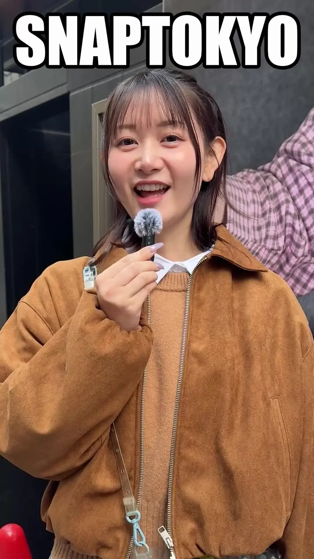 SNAPTOKYO【スナップトーキョー】「#358【ASUKA 23歳】 今回ストリートスナップに協力してくれたのは、レザージャケットを使ったコーデがオシャレなASUKAちゃん😎 レースの下着が可愛らし」の投稿サムネイル