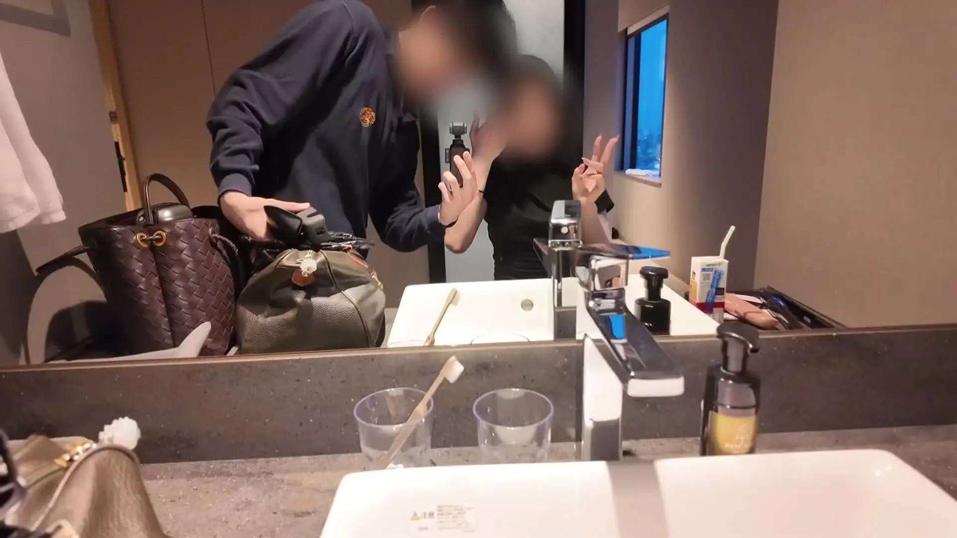 白カルバンクラインってなんかえっちだよね サンプル画像1