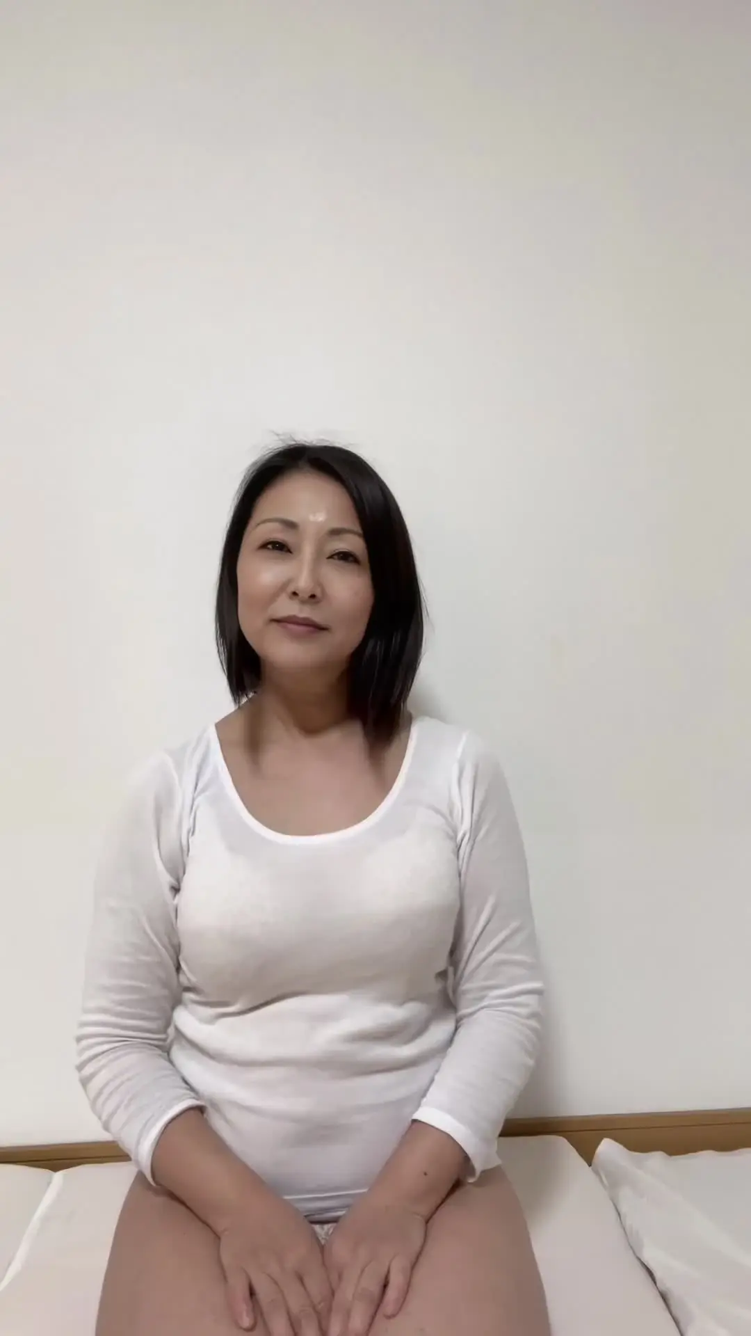 徹子(Tetsuko)「徹子、50代。 静かに過ごしてきた時間の中で、 まだ消えていない想いがありました。」の投稿サムネイル