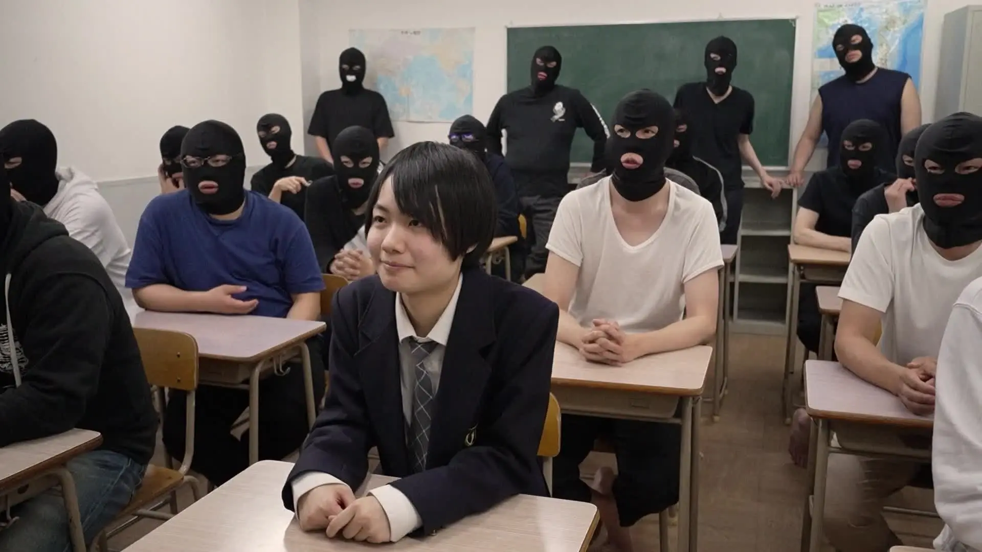 パイおじfamily【⚧️】「FtM大学生りくくんが学校の教室で20人の同級生から弄ばれる衝撃作総集編SP！同級生たちから性別を問い詰められ、中性的なカラダを弄ばれ性の捌け口にされていくりく」の投稿サムネイル
