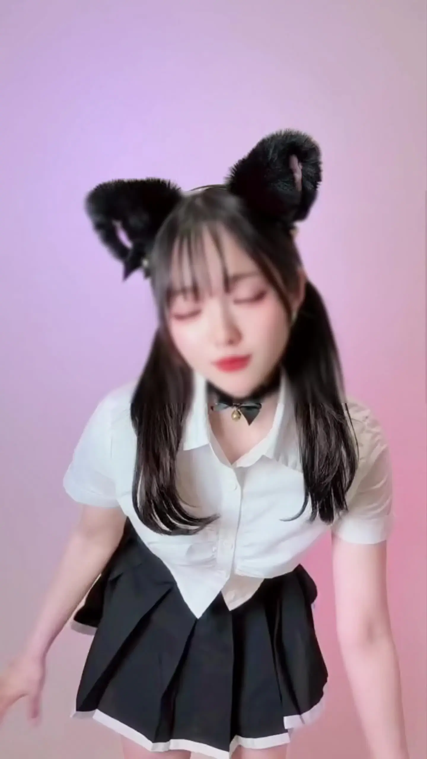みこみこ♡「おパンツプレゼント！みたいなのやろうかなあと考え中...需要ありますか？🥺」の投稿サムネイル