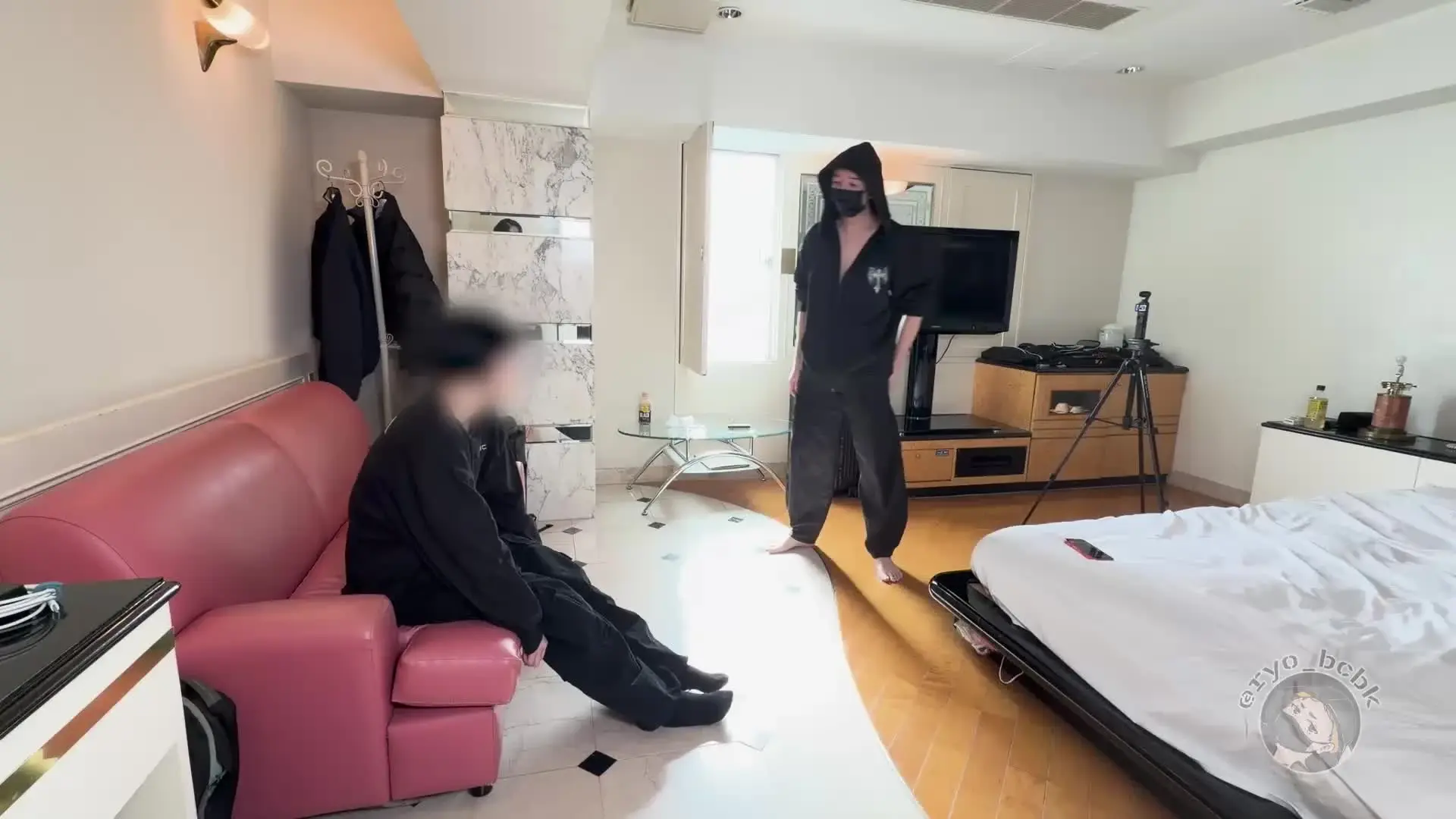 陵【100%素人女子バチボコ】「【♂2vs♀1のバチボコ3P】 仲良しのマゾメスに誘ってもらって初めましてのS男子との3Pを記録。女の子はきっと誘ったことを後悔したことでしょう。開始10分で泣」の投稿サムネイル