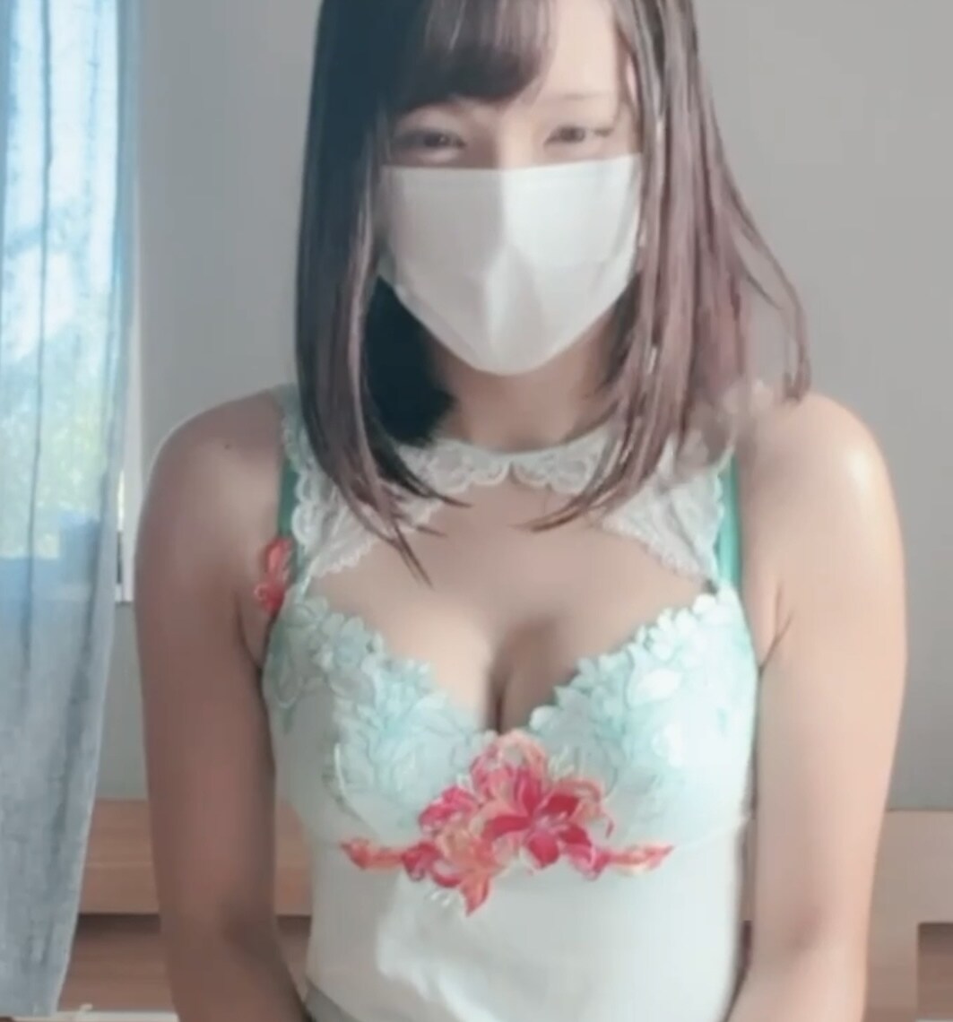 搾精士ゆずき@男の快楽研究「【生騎乗位】【大量搾精】 サルートの下着姿で寸止めしながらフェラと手コキで責めて白濁液をお漏らししたので生騎乗位と口内射精で搾りました😶 おっきいちんちんで私も」の投稿サムネイル