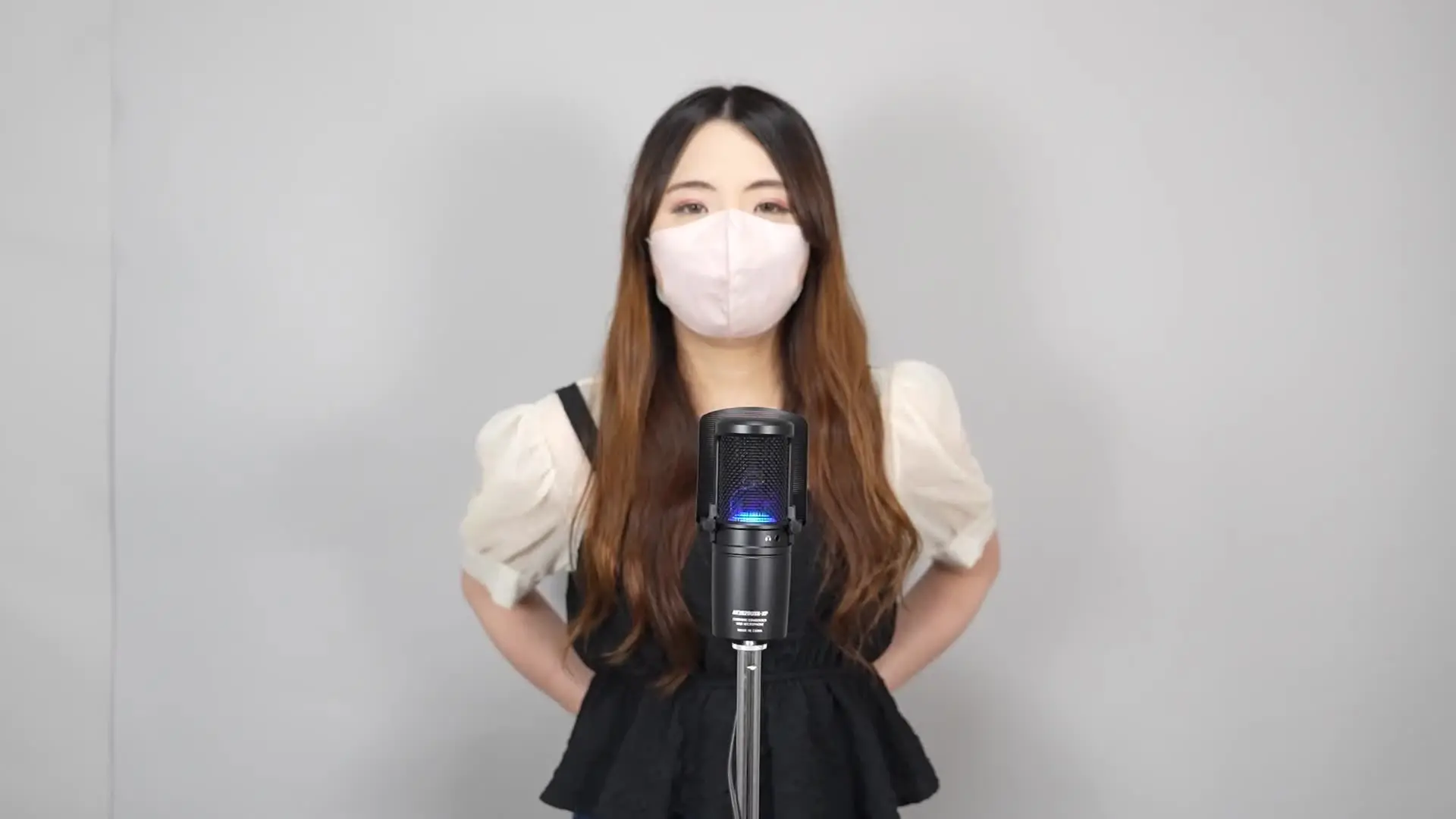 The First O-nani【ファスニー】「【動画No.10】 名前：菜月（なつき） 年齢：22歳 職業：都内商社OL 150cmの小柄な体型と柔らかい雰囲気が印象的な菜月さん。」の投稿サムネイル