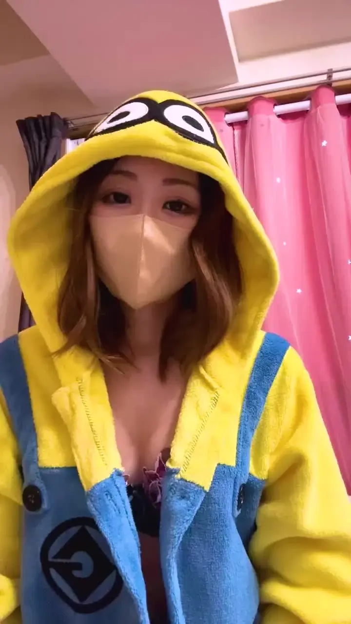 🩷S系痴女レイカ🩷「🩷主観語り掛け ルーインドオーガズム３回お漏らし射精🩷 今回は動画の冒頭にレイカが初めて顔出し見せるんだよ？ アタシの舌が、唾が、指が、目の前で動いてるの見て、」の投稿サムネイル