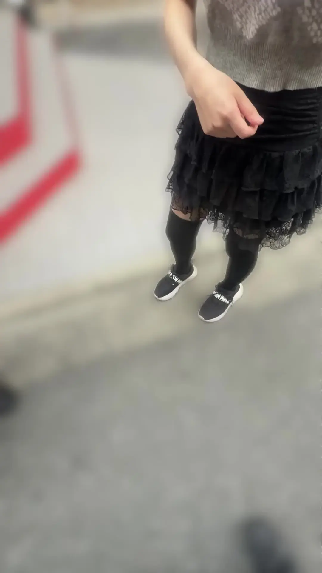 ナンパ次郎「渋谷でナンパしたHカップ爆乳美女に生中した時のハメ撮り。 ぶっちゃけ3Pできると思ってなかったから友達大興奮で喜んでましたw Wフェラとかフェラしながらバックか」の投稿サムネイル