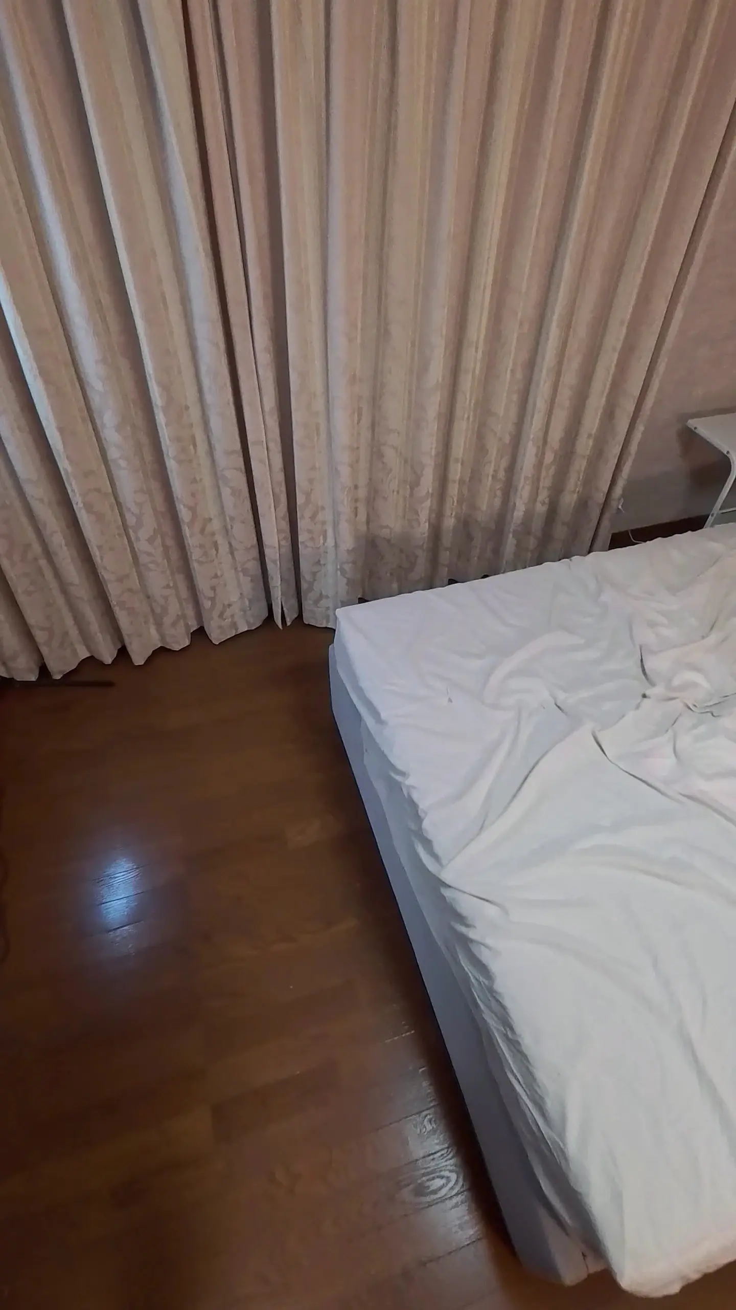 うな/Una 桃尻彼女🍑 「【中出しセックスフル動画】 デート中にムラムラしすぎて、おちんちんで頭がいっぱいな1日（笑） フェラしながらおまんこびちょびちょに濡らしちゃってました、、、恥ず」の投稿サムネイル