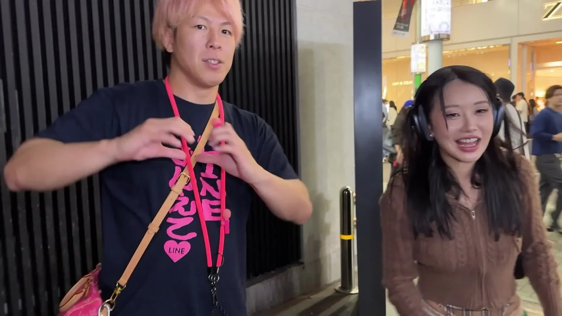 よるび🌙夜の美女図鑑🩷「【ガチ素人】ハイテンションな美人のお姉さんはゲームで勝ってもおしり揉ませてくれるww【おけつ大作戦🍑#87】」の投稿サムネイル