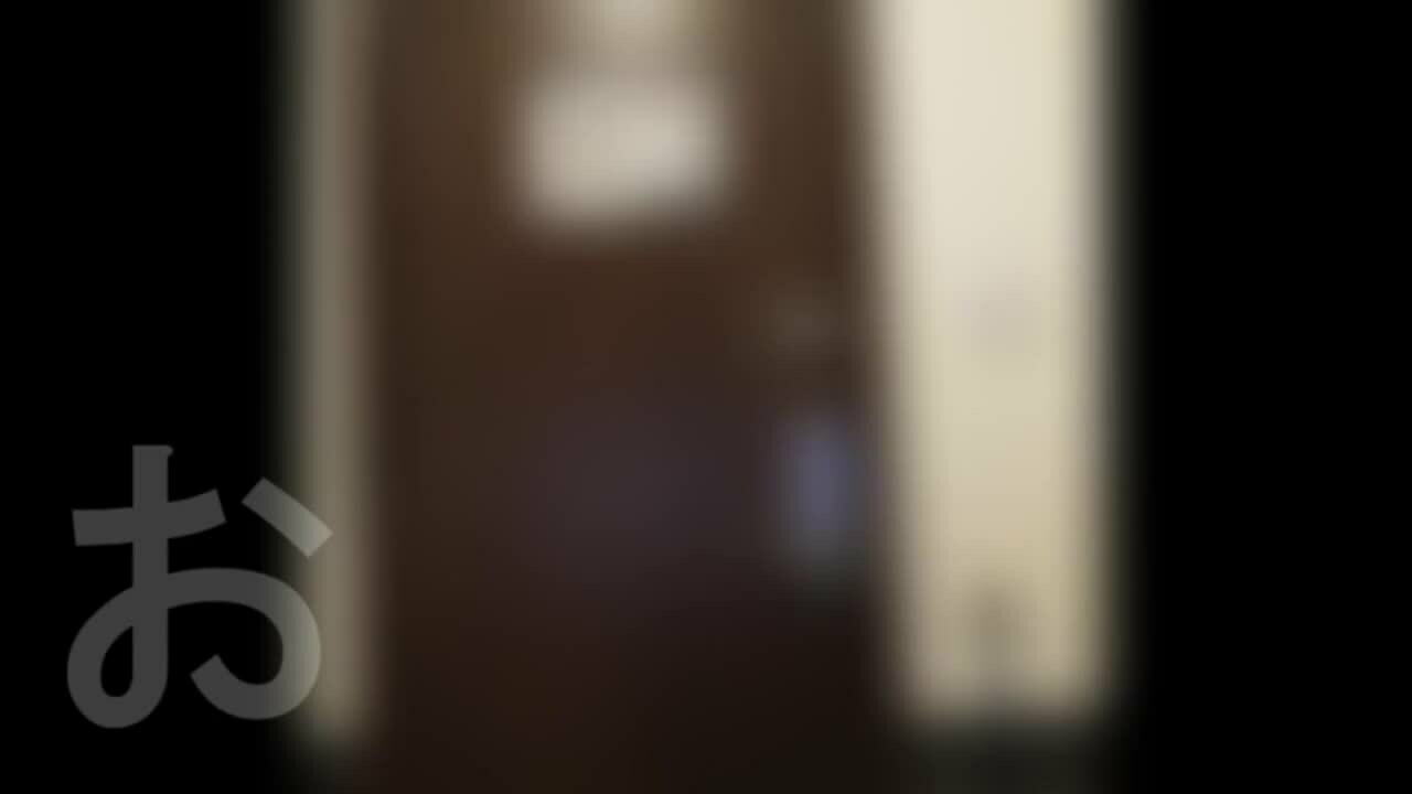 人妻とネカフェで待ち合わせてオフパコ

個室にカメラを置いてそこに人妻に入ってもらい全裸眼隠して待機
→その個室に僕が入って舐めさせてそのままセックス

イラマさせてくださいってお願いされて会ったことない人妻が全裸で差し出したちんこなめるために待機してるんエロい。


セックスしてるところはtwitterの@kyorakuo2にリクエストがあったら作りますｗ (2/2)