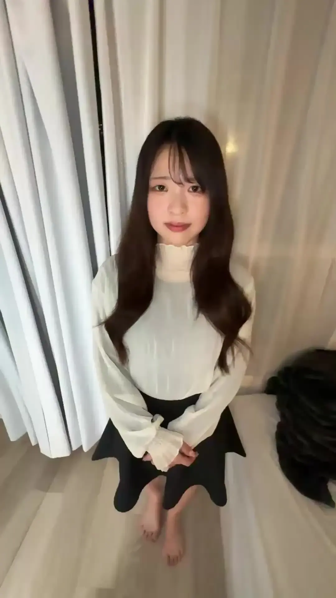 大元帥（パパ活経営者）「二十歳の美容系専門学生のななみちゃん 乃木坂にいそうなゆるふわ小動物系の美女がお小遣いのためにおっさんのちんぽを舐め舐めするところを撮影させてもらいましたw 身」の投稿サムネイル