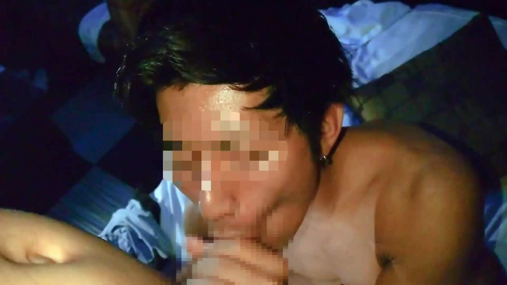 同い年の筋肉質のイケメンくんを sample 1