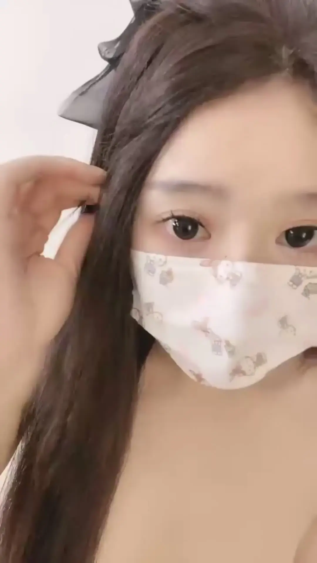 万人の成人ライバーを厳選「“尤奶多”純粋でセクシーな可愛い子、スタイルが良くてお尻がプリっとしていて、ストッキングでセクシーに誘惑。」の投稿サムネイル