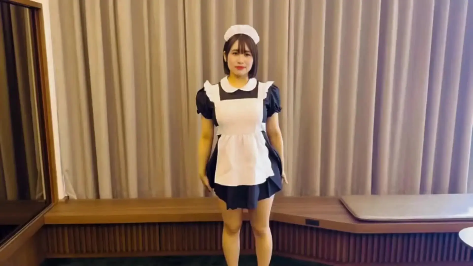 きく「メイドコスプレをしました！ 下着のチラ見せに手マンをお手伝いしてもらいました💜」の投稿サムネイル