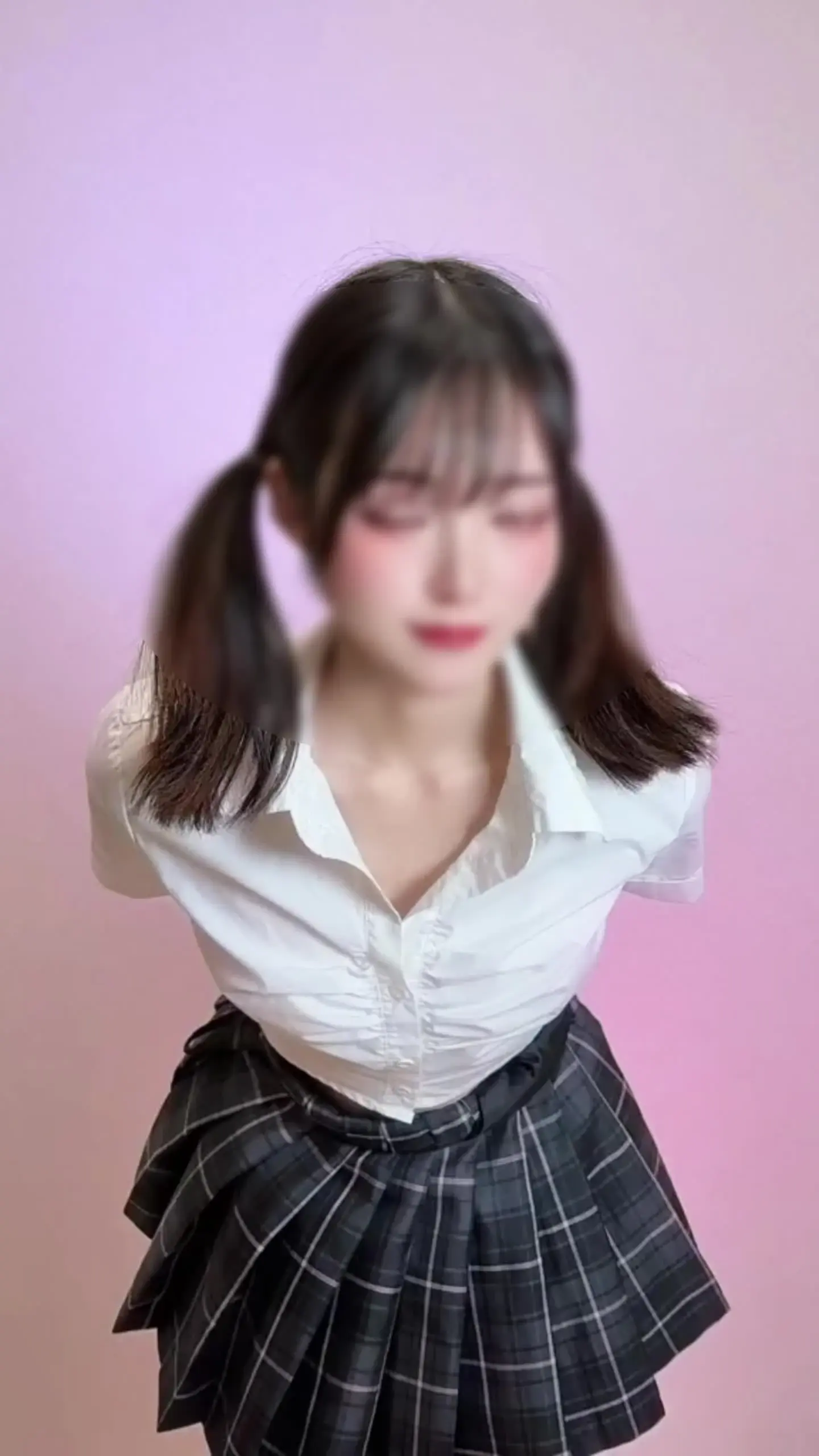 みこみこ♡「いっぱい撮影したからちょっとずつ編集がんばる🥺 いいねとこめんとまってるね💙 ほぼ顔出しコース限定動画☆」の投稿サムネイル