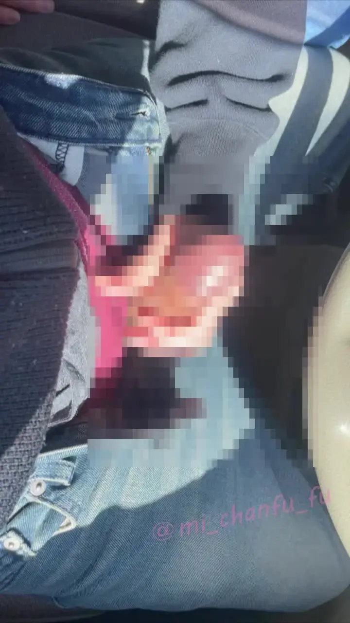 み～ちゃん夫婦の性活「先日Xで投稿した お出かけ前の自宅駐車場、車内ご奉仕💕 の動画です🎥 誰かが通らないかドキドキしながら、」の投稿サムネイル