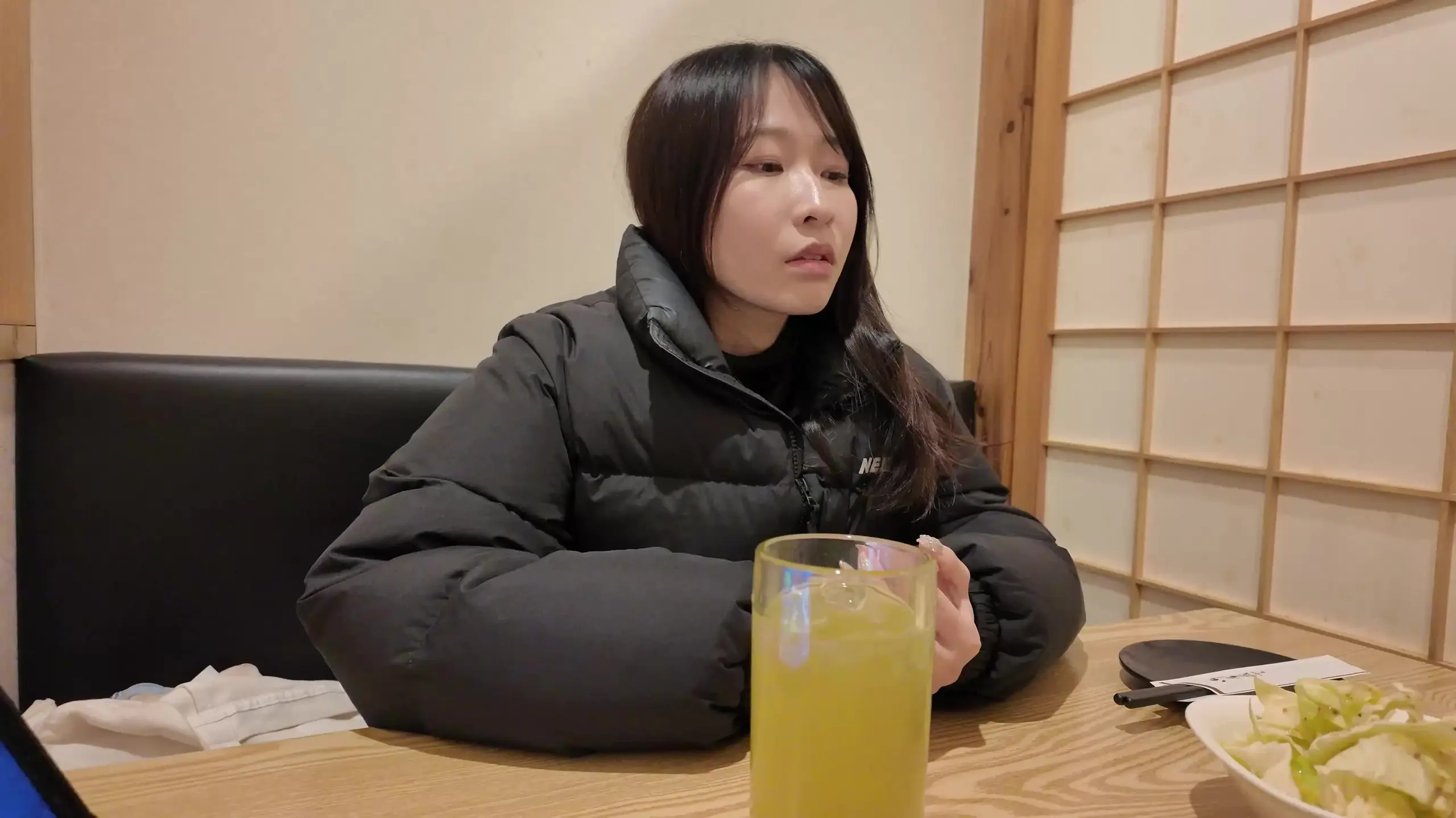 女の子の匂い全部嗅ぐ！🍑「ちょっとお酒飲んだだけで甘サドびっ痴女になったGカップ美女の足臭深呼吸しながら生中出しで変態子孫孕んじゃう... とある性癖マッチング出会いアプリで知り合った大」の投稿サムネイル