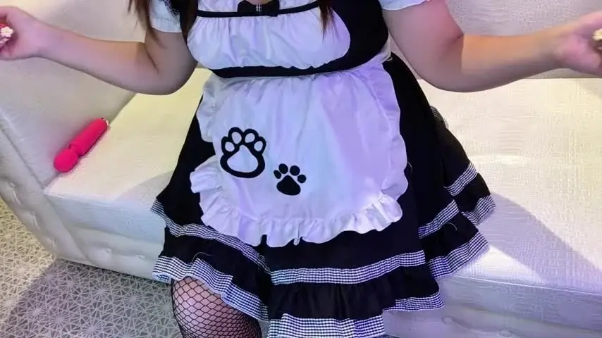 🐋全部！潮吹き確定🐋🐋すするにゃん「🐋本気汁＆潮吹き🐋淫乱メイドの絶叫痙攣えっち💜【すするにゃん】 💖商品説明💖 たまにはコスプレしてえっちなことしてみる？💗」の投稿サムネイル