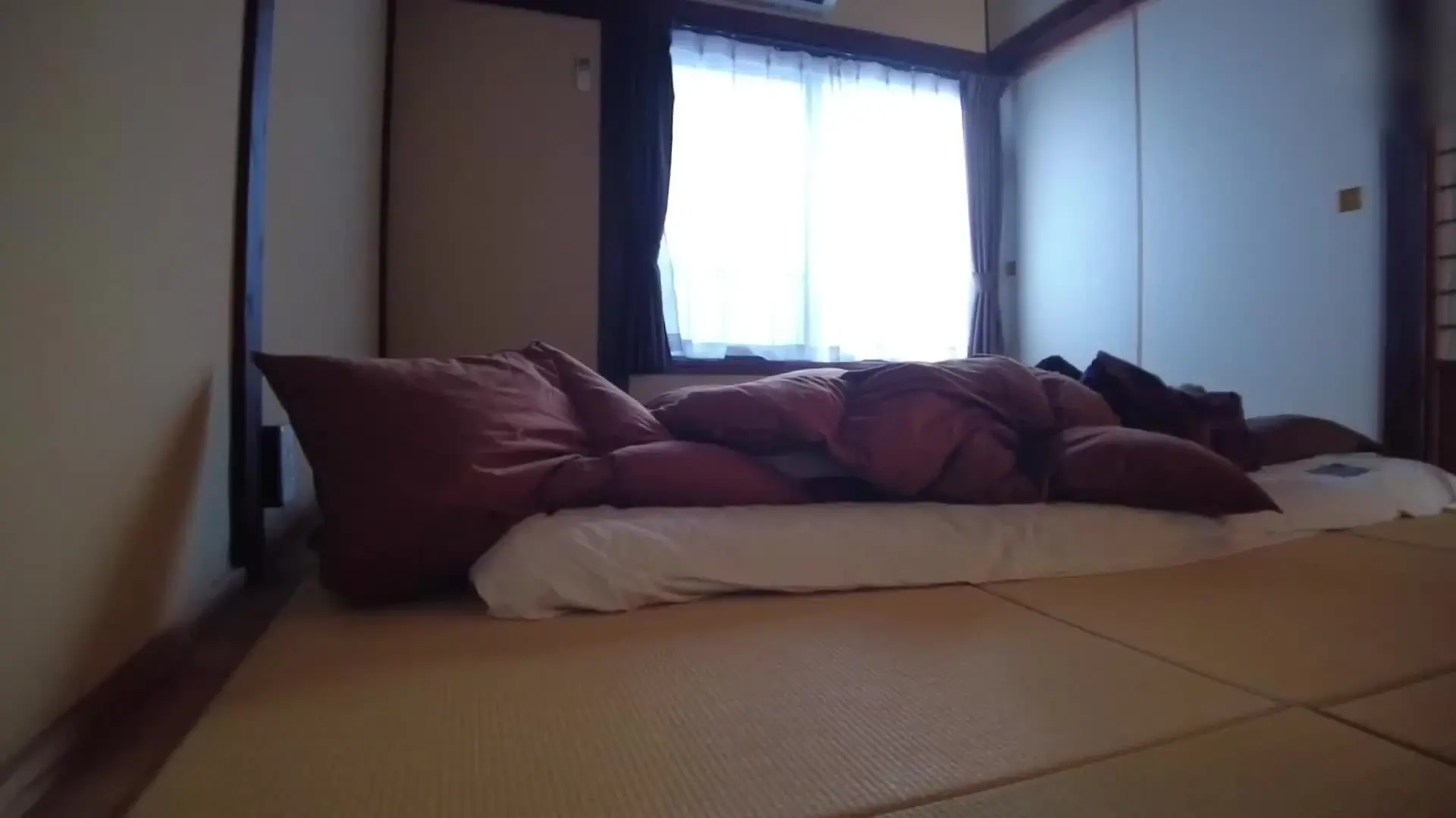 彼女と、カノジョ。「もう会えない…だから好きを伝えたくてキスしたらもっと好きになりました。ラストレズで想いを重ね、唇を重ね、1泊2日の民泊デートBOKO-005」の投稿サムネイル