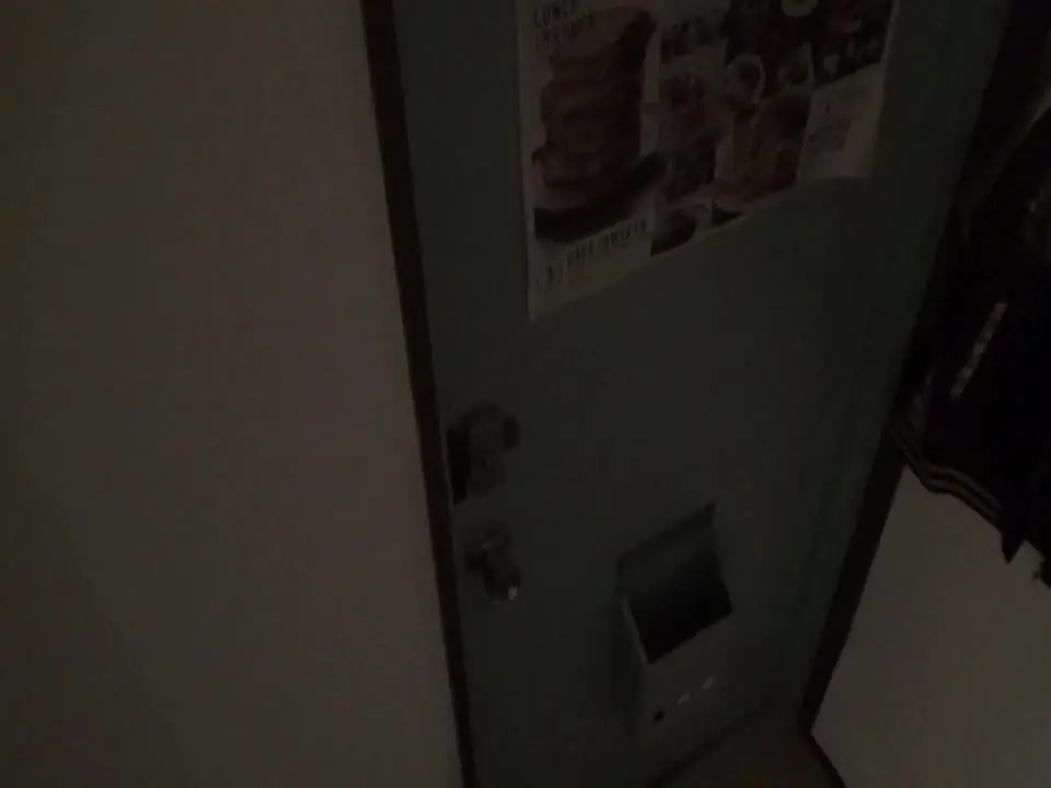 【人妻専門】顔出し中出しブイログ「今日で運を使い果たしたかもしれません（笑） Xで某球団のランダムグッズの交換募集を出してたんですよ そしたら、みさこさん（35歳）っていう人妻さんからリプが来て」の投稿サムネイル