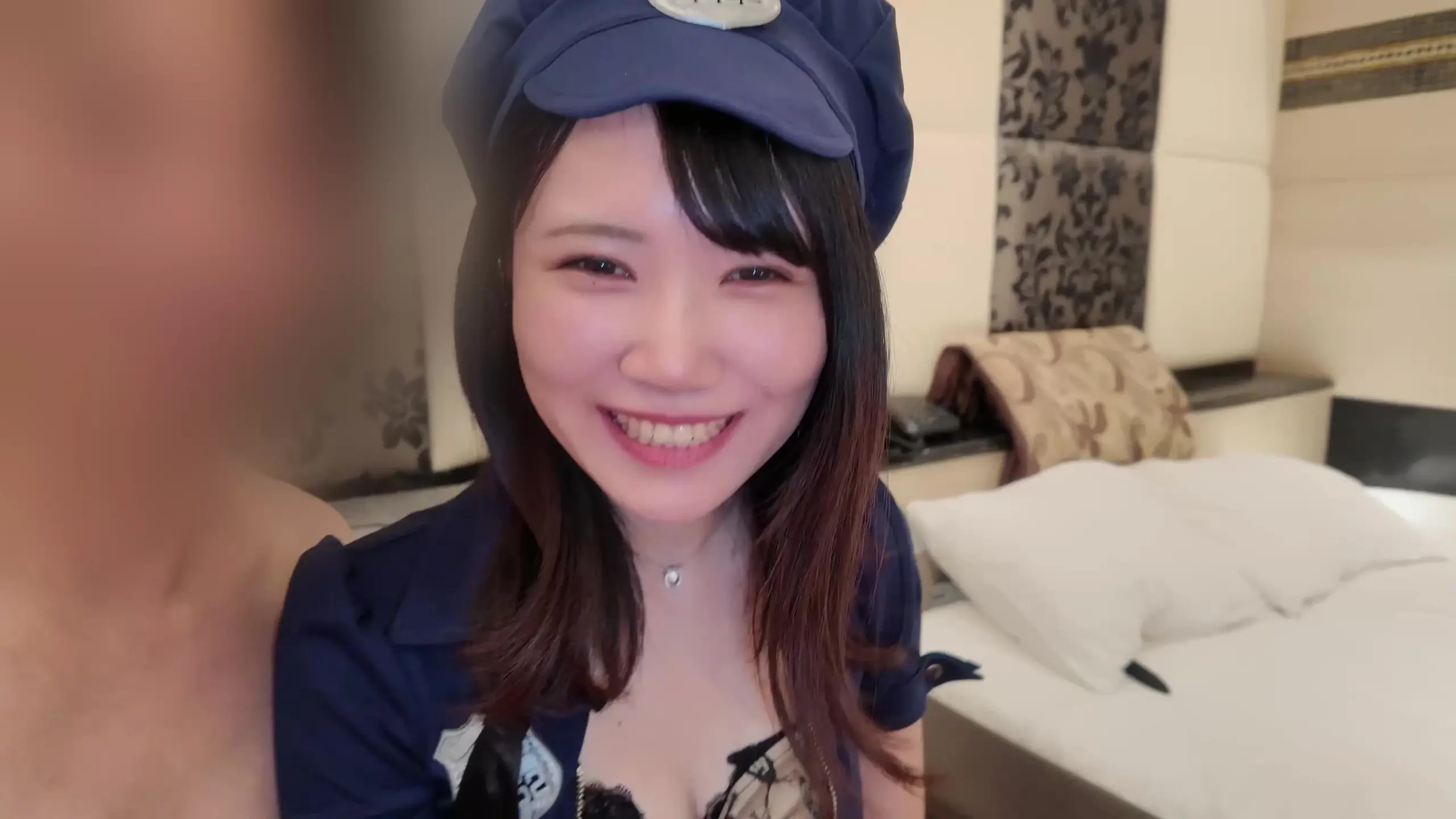 着衣エッチでハメ撮り♡「「えっちしよぉ…？」美人おねえさんの甘い〜誘惑で理性吹きとびパンツずらしておま●こ挿入！_#2」の投稿サムネイル