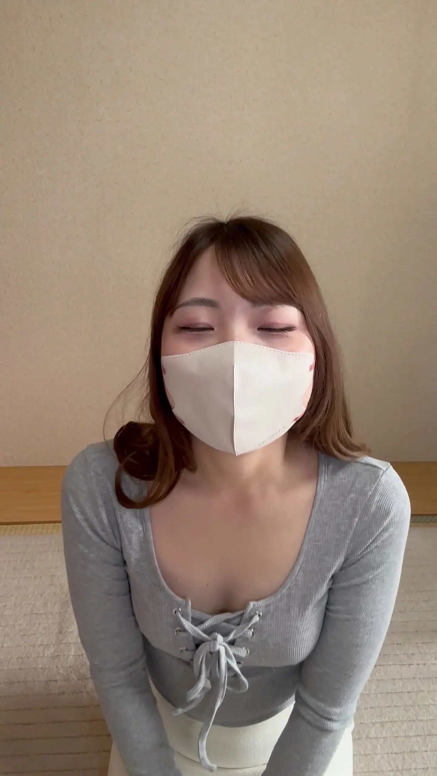 ひなみふぁみりあ「今日はひなみがあなたを癒してあげる💕 めっちゃ恥ずかしかったから照れちゃった(笑) 今日は気持ちよくさせてあげるね💕」の投稿サムネイル