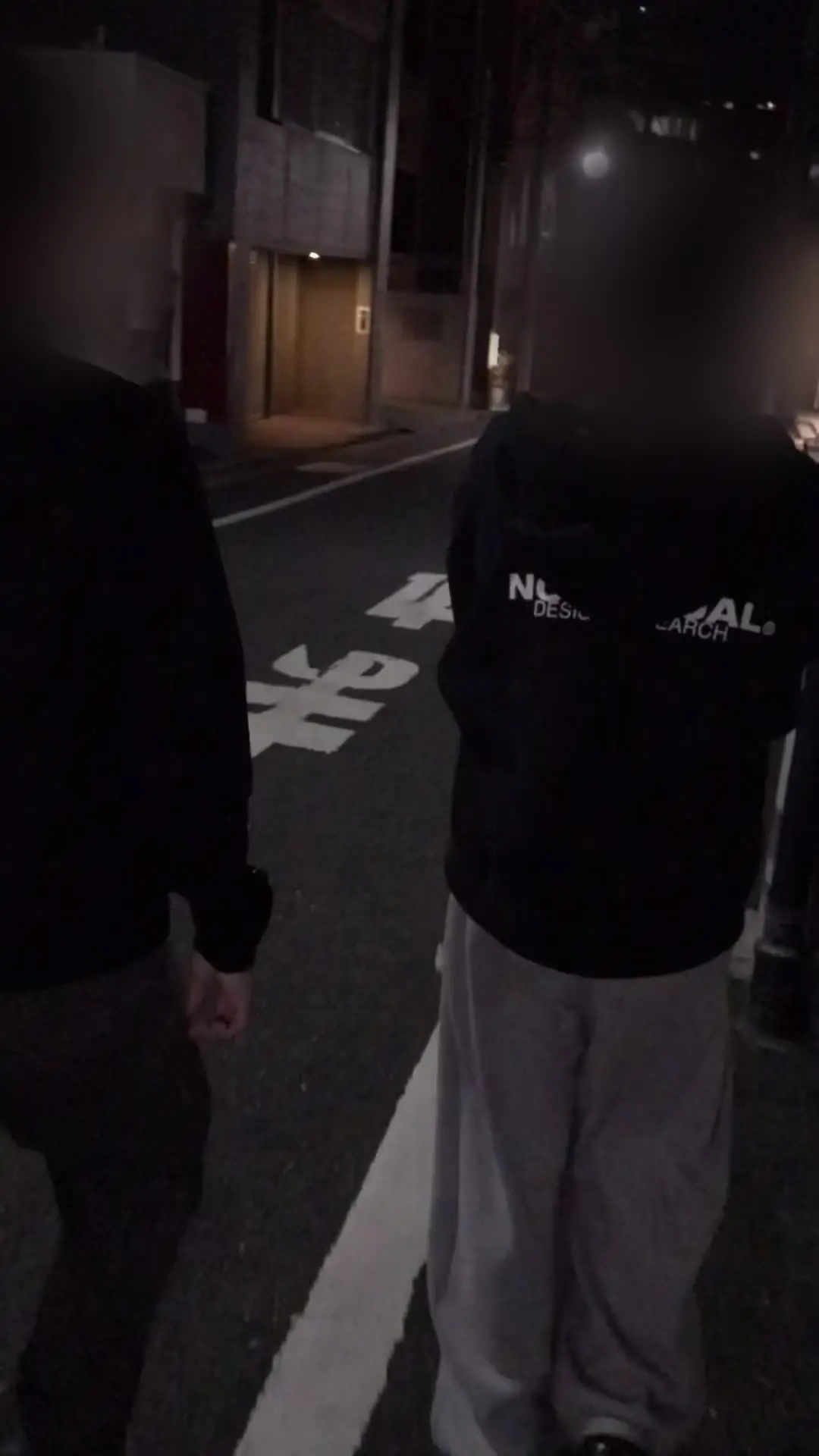 🌹VALHALLA BOYS🌹「【中出し大好き限界OLと華金に乱行】 今回は歌舞伎町でナンパした限界OLと泥酔セックスしてきました笑 初めはナンパして連れ出したんですが酔いすぎてたんでとりあえ」の投稿サムネイル