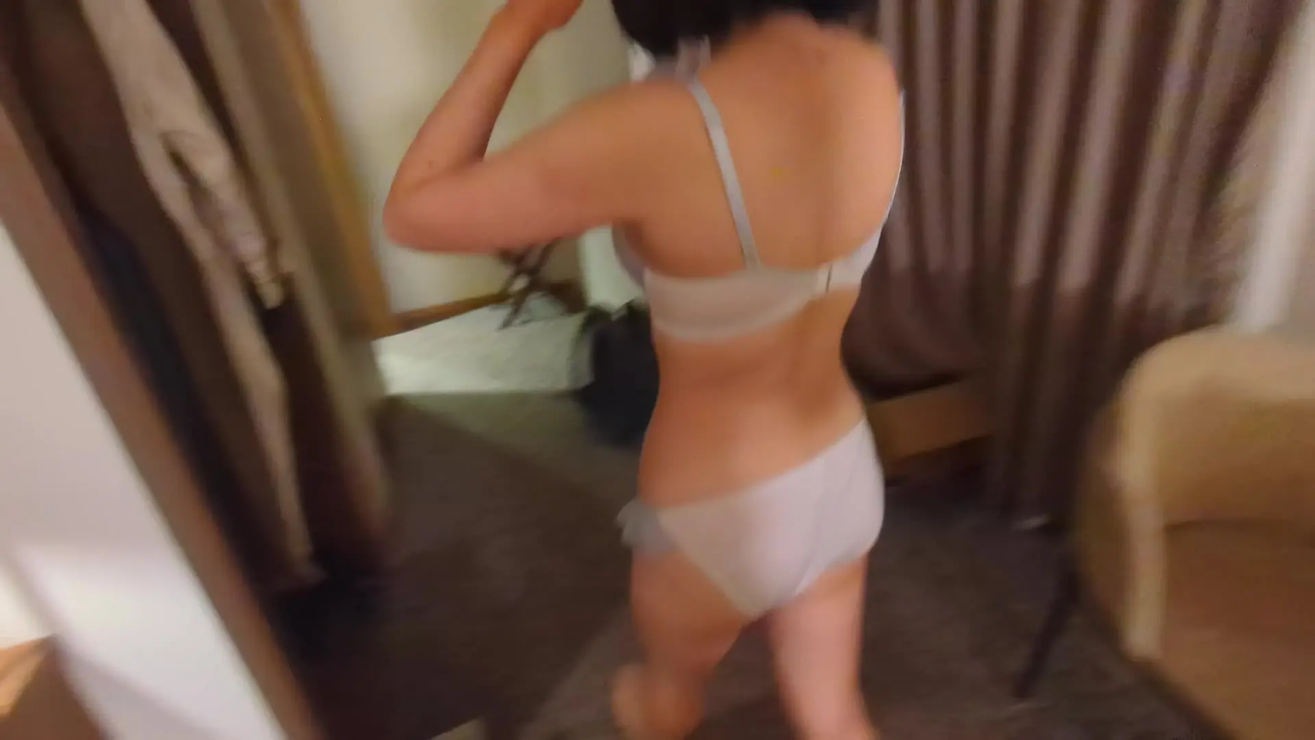 -YUITO-「★しずくちゃん目出し&中出し解禁★ 過去の壮絶な体験から、SEXにトラウマを持っていた１８歳しずくちゃん。 ゆいととの密会を重ねる中で、SEXの気持ちよさを知り」の投稿サムネイル