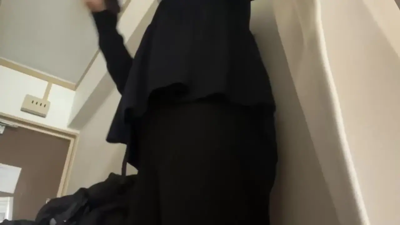 翔太郎！マッサージ動画中心「お客さんの顔にタオルでバレないように〇〇、最後はハメる The filming was done with a towel covering the custo」の投稿サムネイル