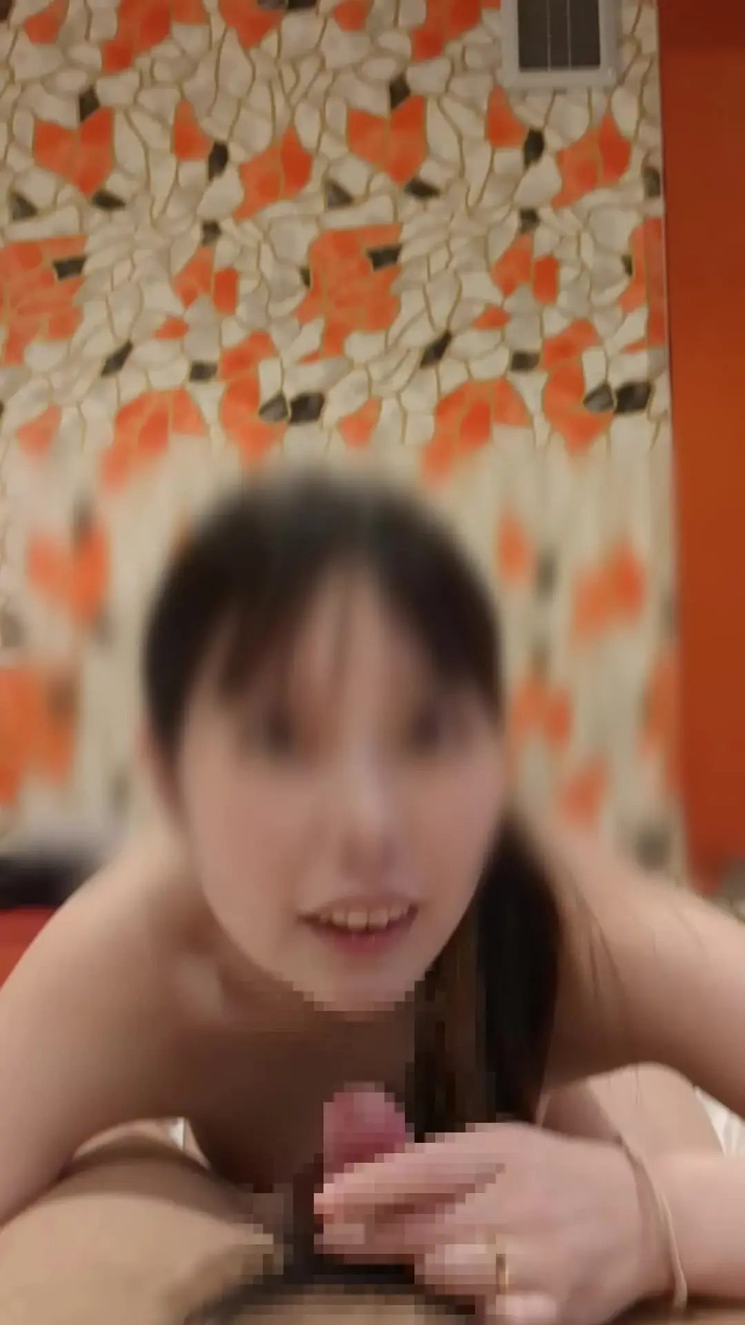 手コキのしろうと「いつも気持ちよくしてくれるお気に入りの美巨乳美女の禁断の顔出しフェラを特別公開！！！　特別価格でちょいモザイクで限定販売！！！」の投稿サムネイル