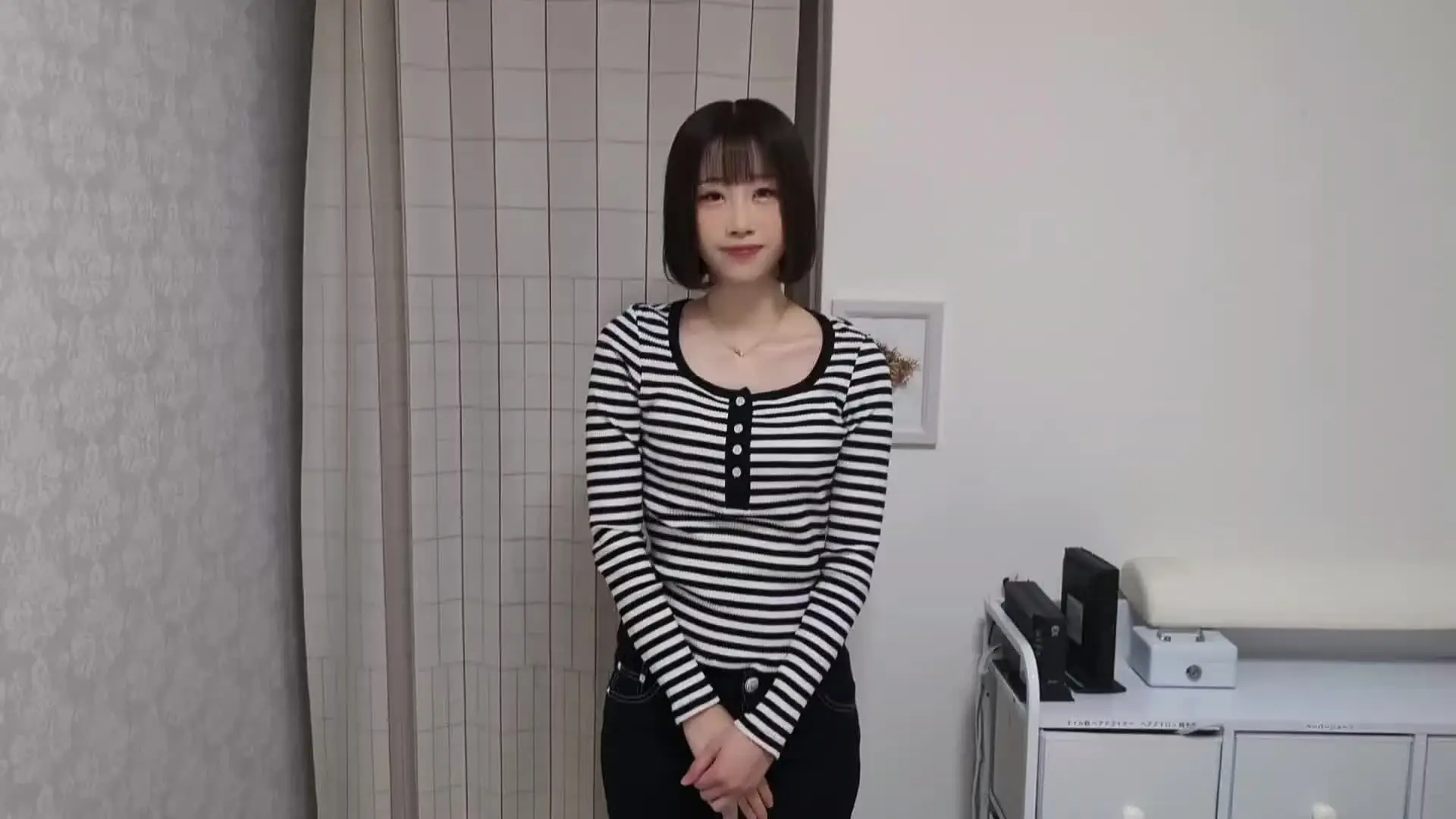 ボキーズフィットネス「ハルピちゃんに新施術を今回は行いました！ ラジオ体操をアカペラで行わせ、新施術(名付けて猫さんポーズ)も行ったところ、｢見えそう。。｣と何度も警戒されてしまいま」の投稿サムネイル