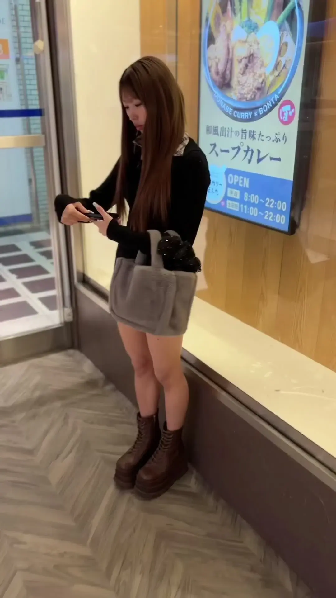 ヱロ動画【買取】ってイイですか？「ルックス、スタイルともに一級品。 あの有名OPB嬢のハメ撮りをついにゲットしてしまいました。 しかも相手はお客さんという、激シコシチュエーション！！」の投稿サムネイル