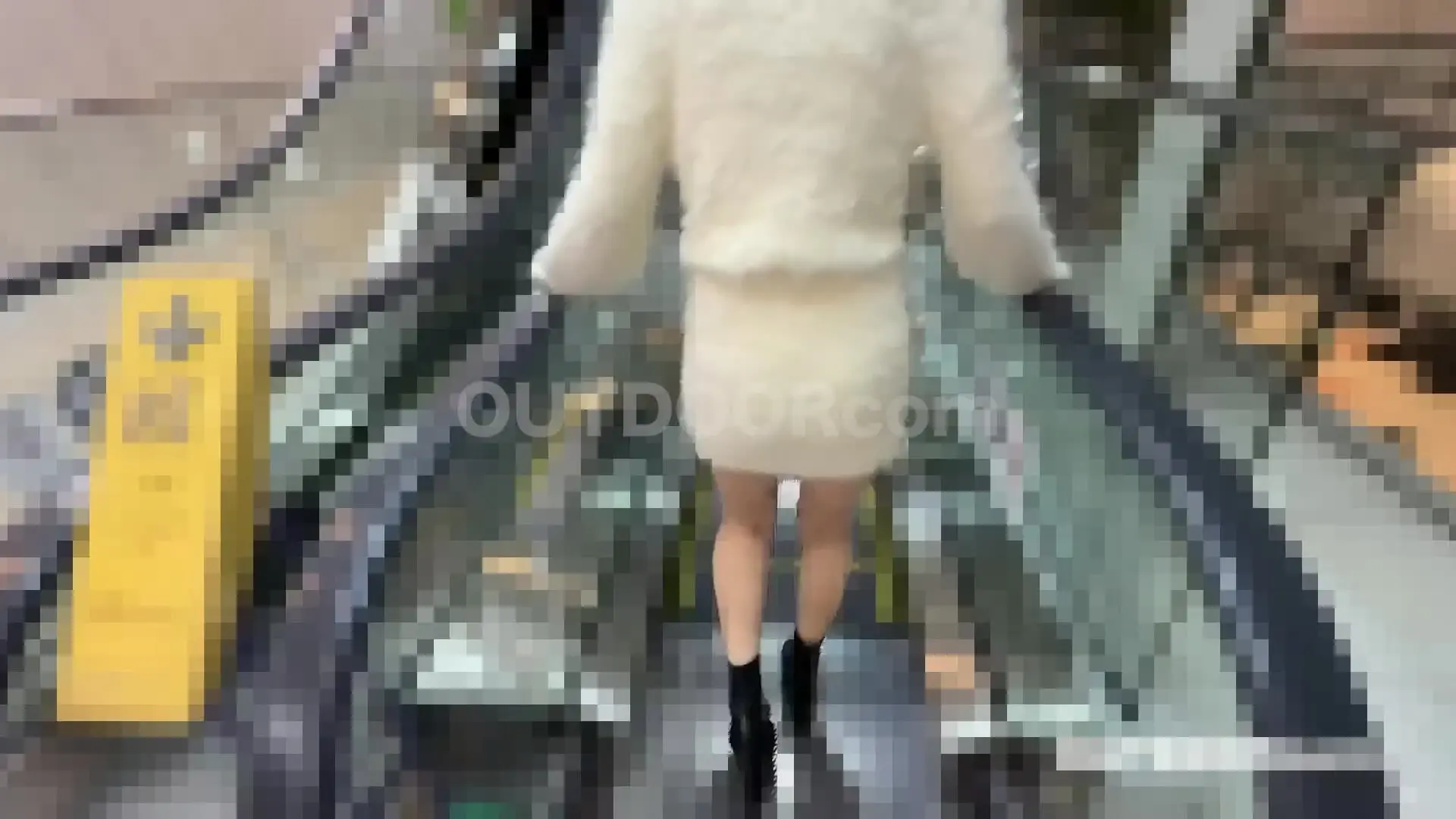 OUTDOORcom「バスケ部高身長のスレンダー陥没乳首女子 こんな綺麗系の女の子が陥没だったら興奮しますよね？」の投稿サムネイル