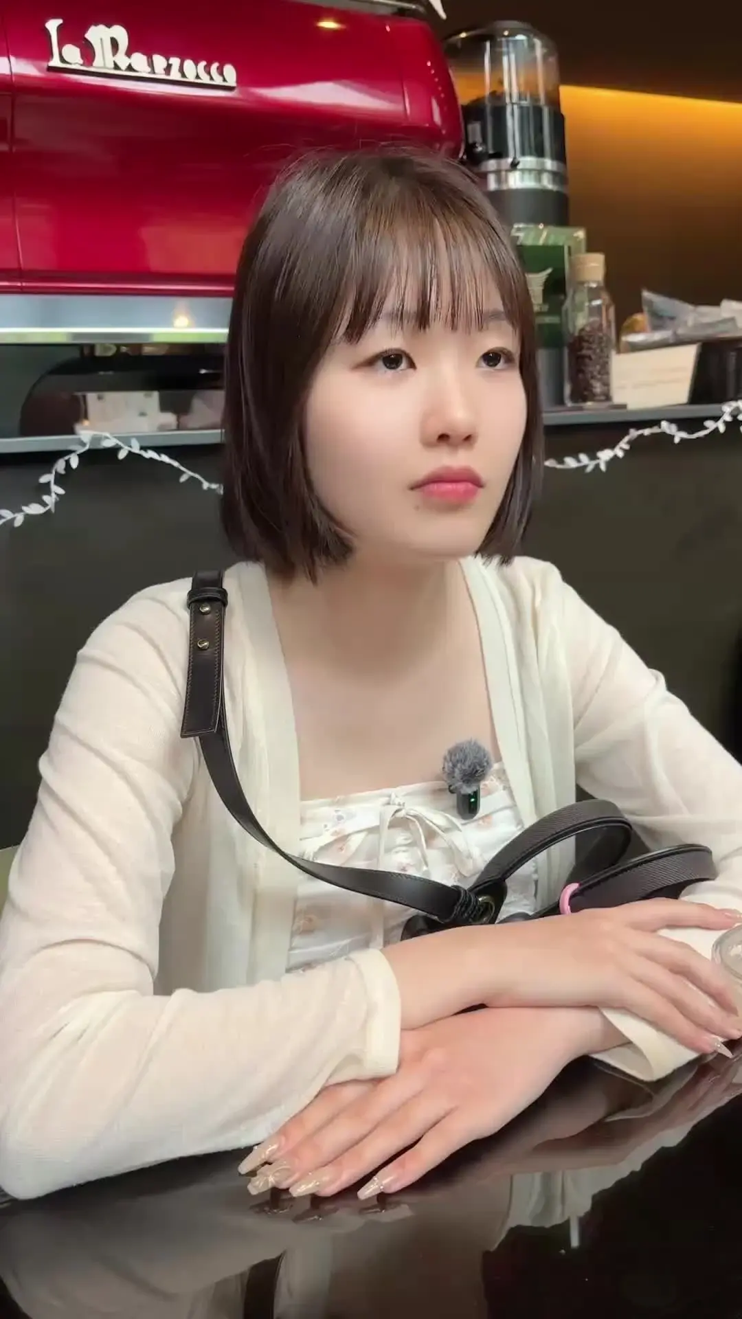 幸せの絶頂から【新婚寝取り屋】「【本編完全顔出し】26歳天然Fカップの新婚さんから「旦那とのセックスが気持ち良くない。私を開発してほしいです。」と連絡を受け、生中出し。」の投稿サムネイル