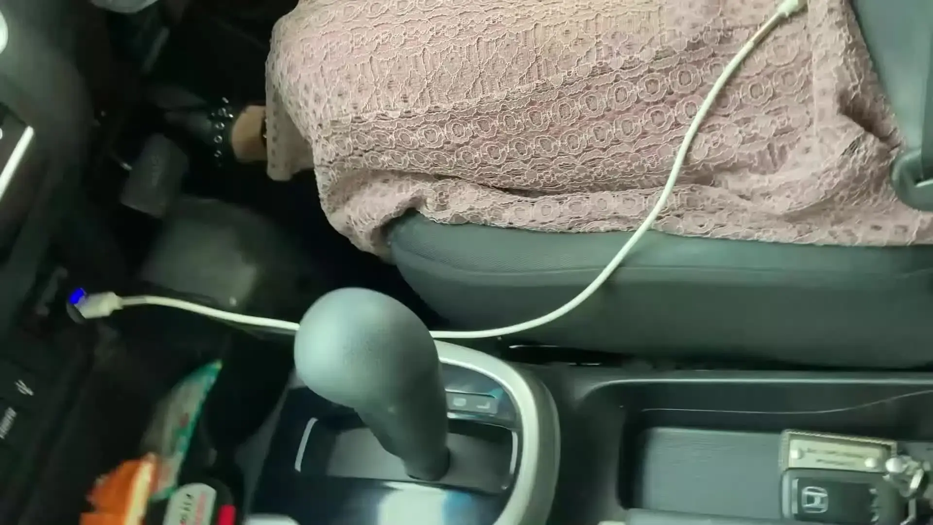 裏垢のハメ撮り「成人済、車の運転もできるのにセックスで絶頂するとおしっこ漏らしちゃう女😂」の投稿サムネイル