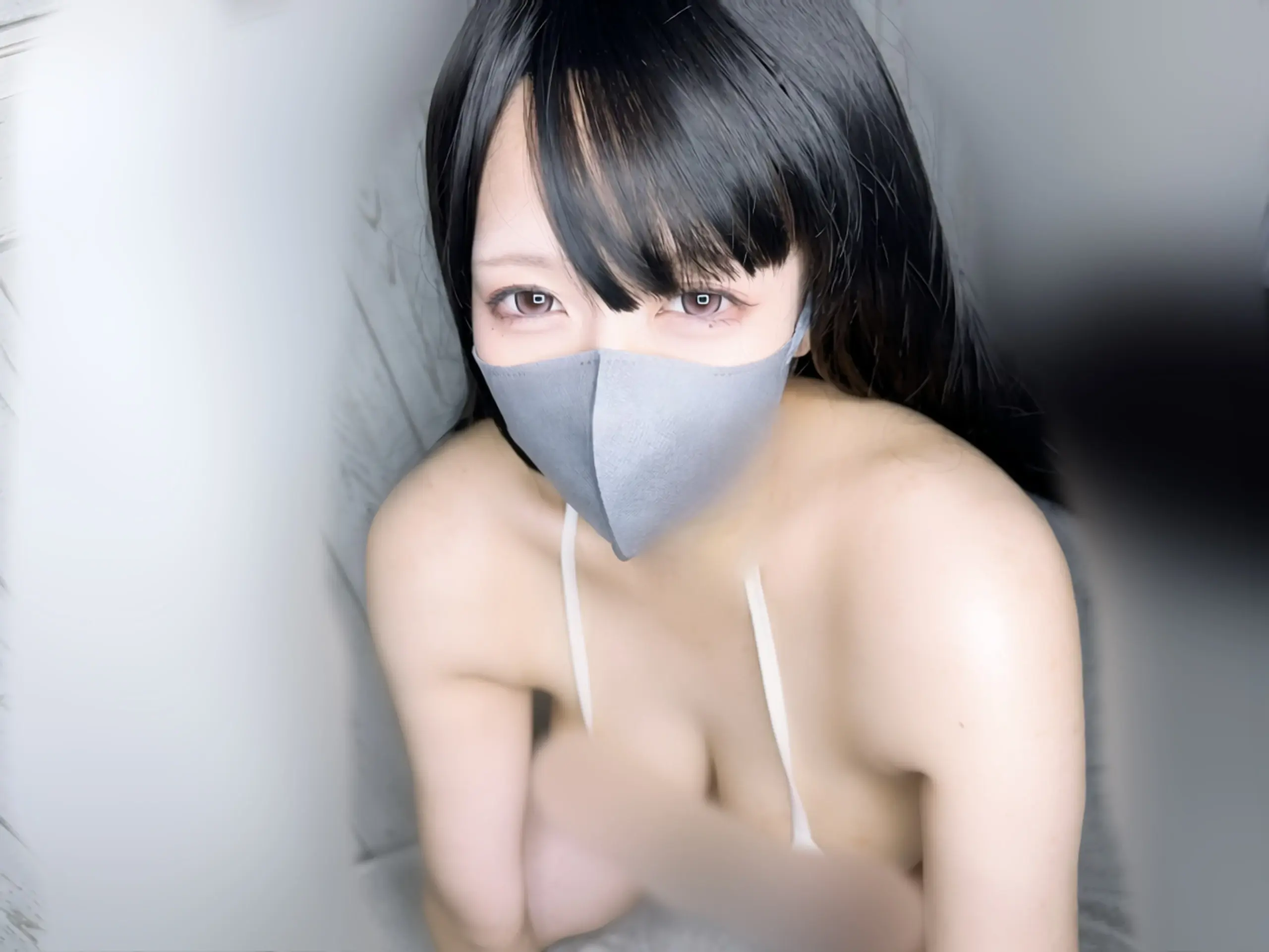 サナダまる「【初通常投稿🌟】 これからもえちちな写真や動画沢山投稿していくね💄」の投稿サムネイル