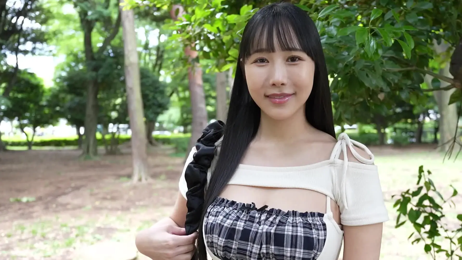 宇佐美りな🐇「レジェンド男優吉村卓の野獣プレイに身も心も大開放❤️ペロペロ攻撃＆ピストン＆大量顔面射精まで完全密着…」の投稿サムネイル
